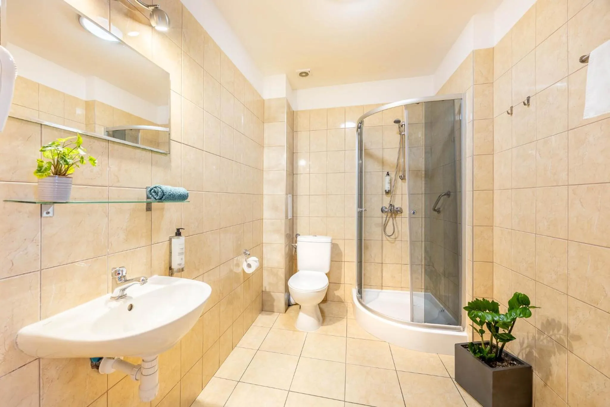 Shower in Hotel Polonia Centrum