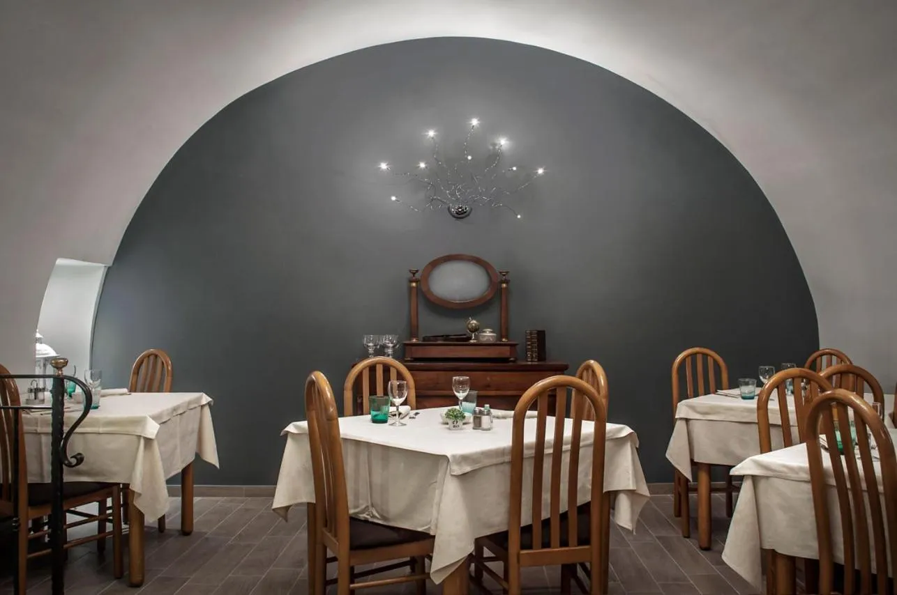 Restaurant/places to eat in Hotel dell'Angelo