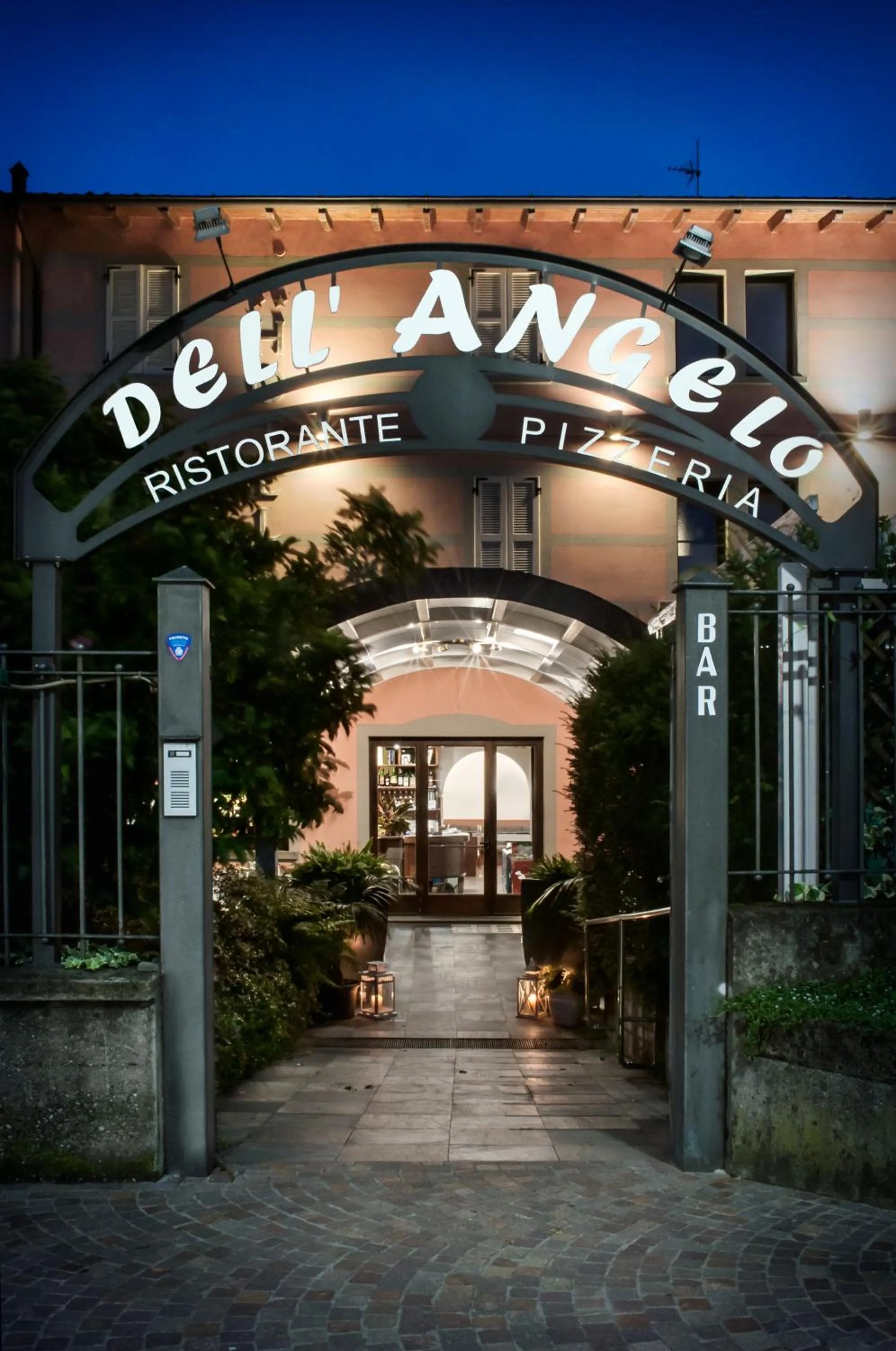 Facade/entrance in Hotel dell'Angelo