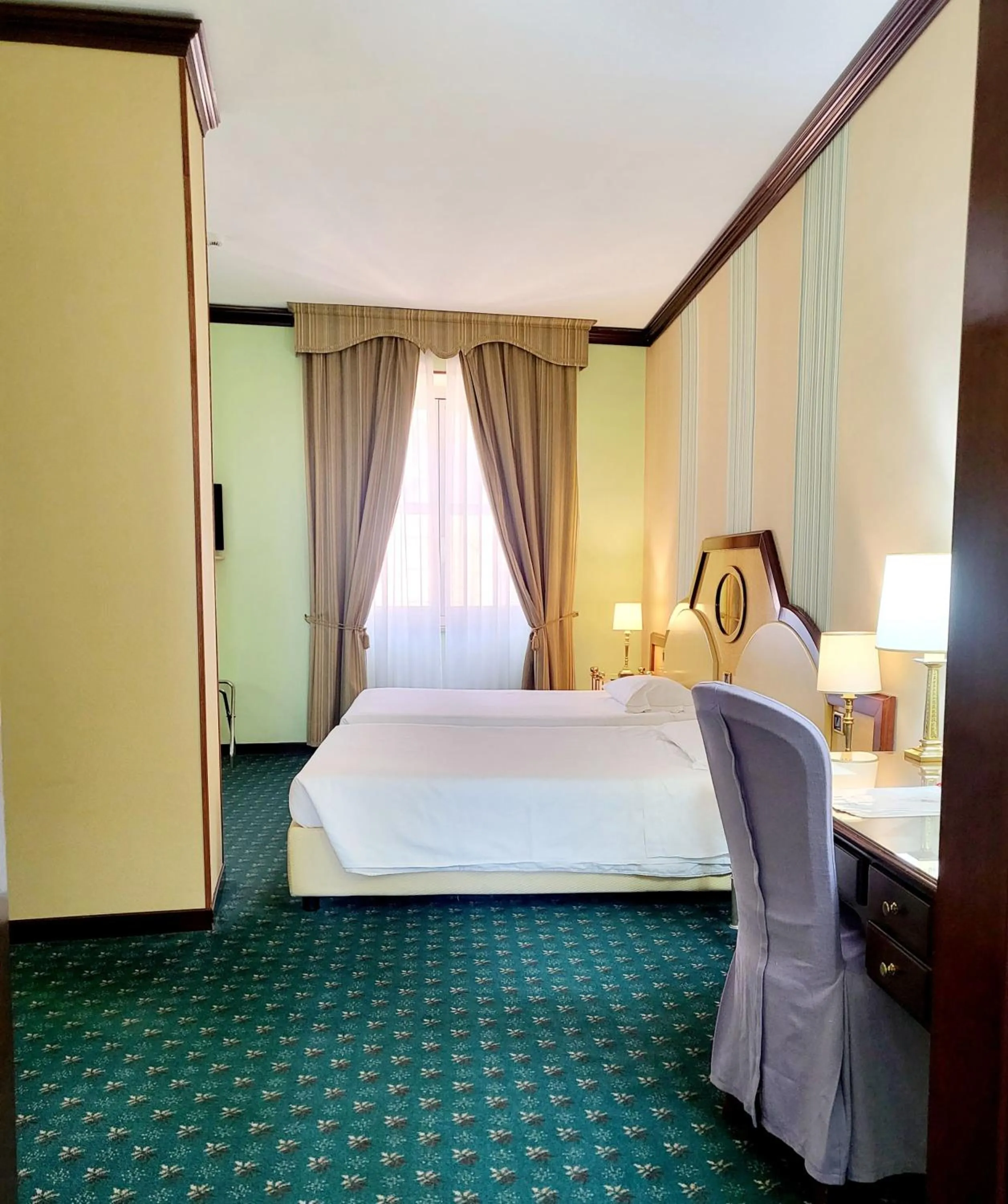 Bedroom, Bed in Alli Due Buoi Rossi