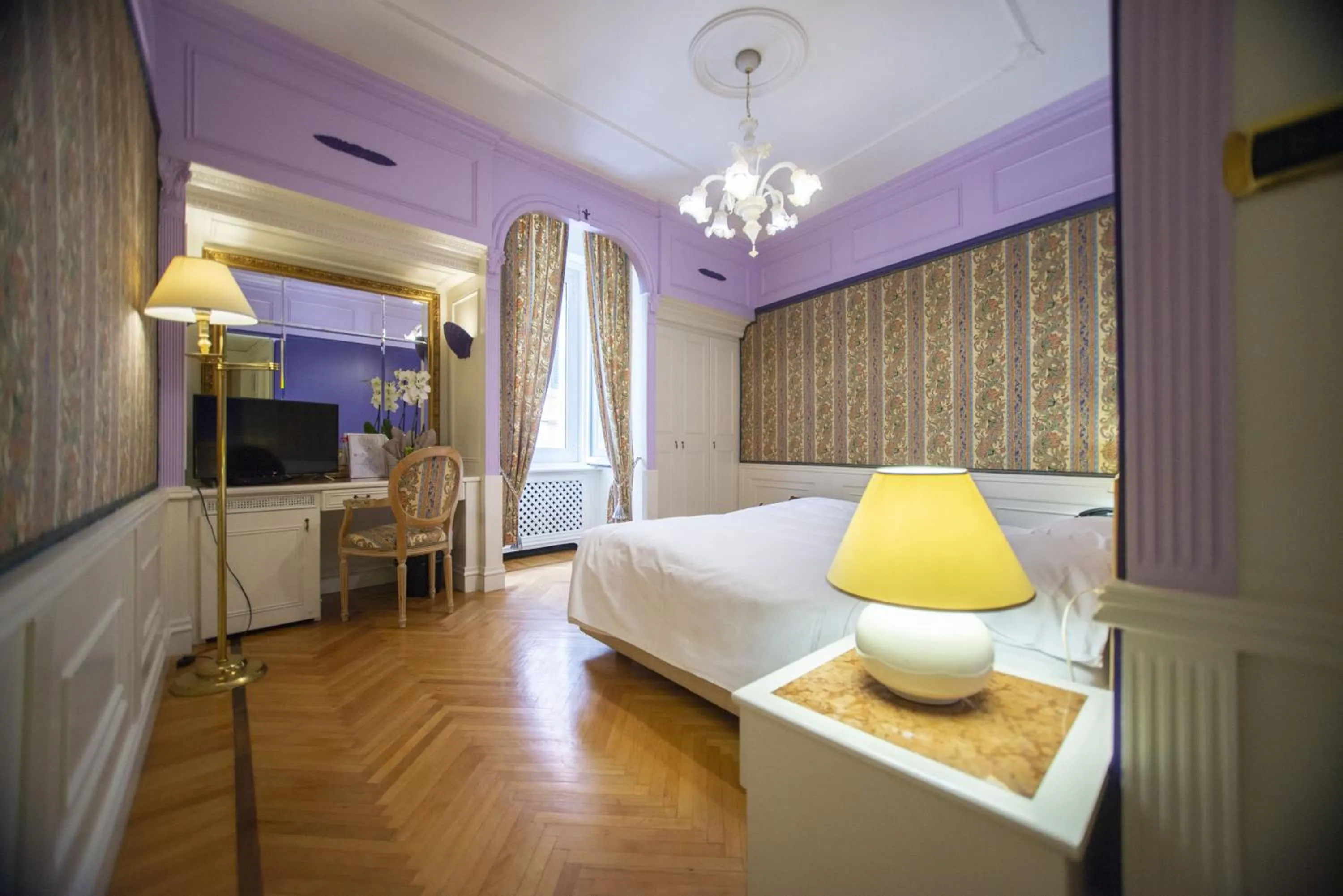 Photo of the whole room, Bed in Alli Due Buoi Rossi