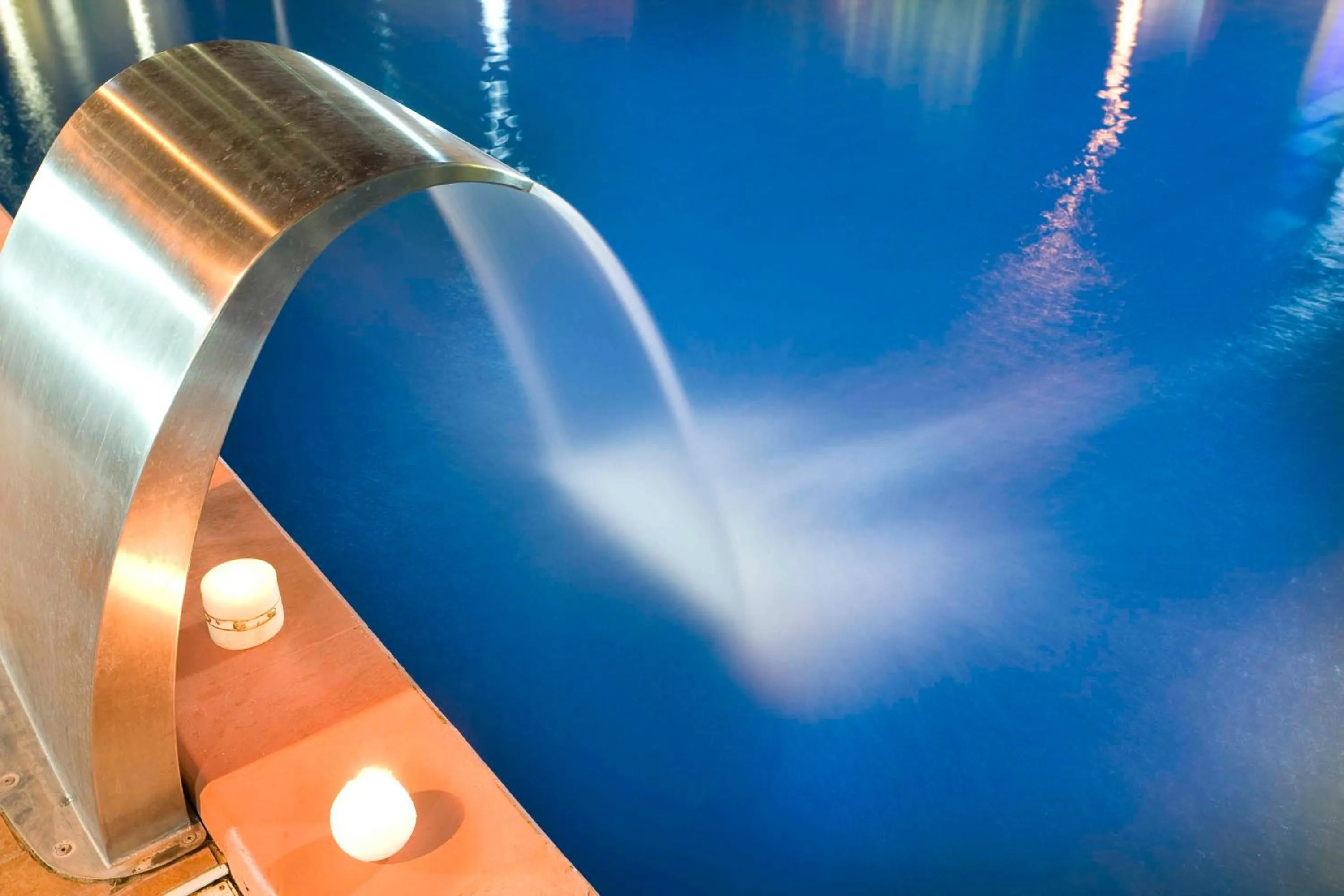 Swimming pool in Hotel Apollo