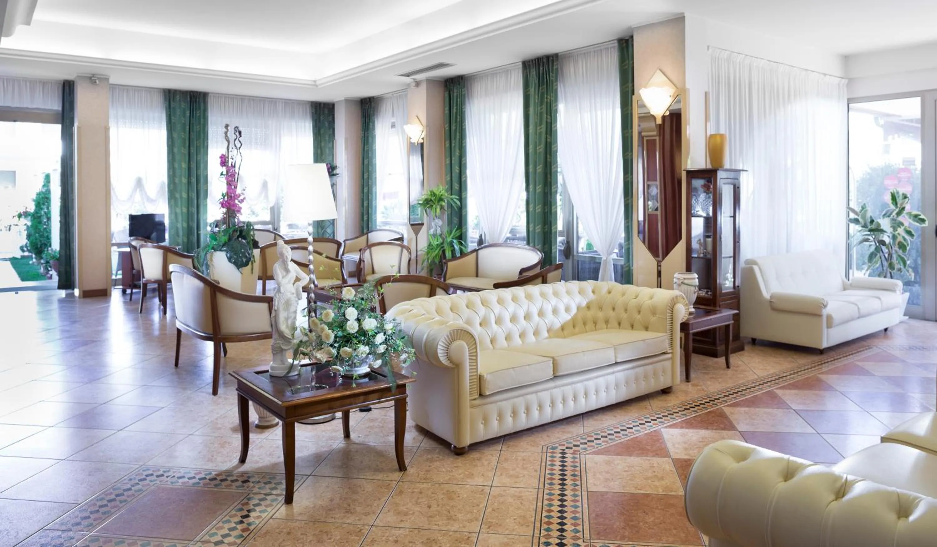 Lounge or bar in Hotel Apollo