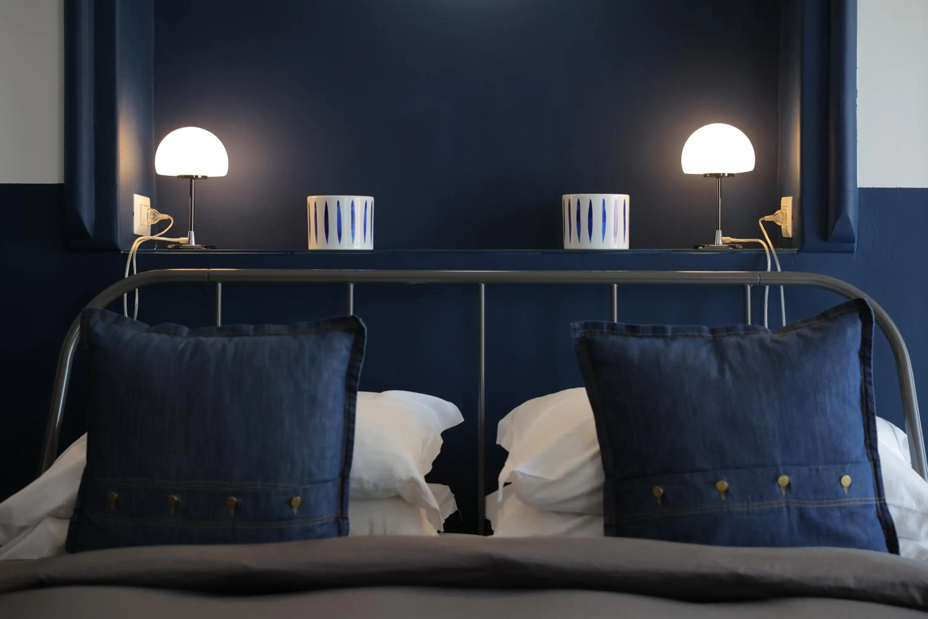 Decorative detail, Bed in Salotto Borbonico