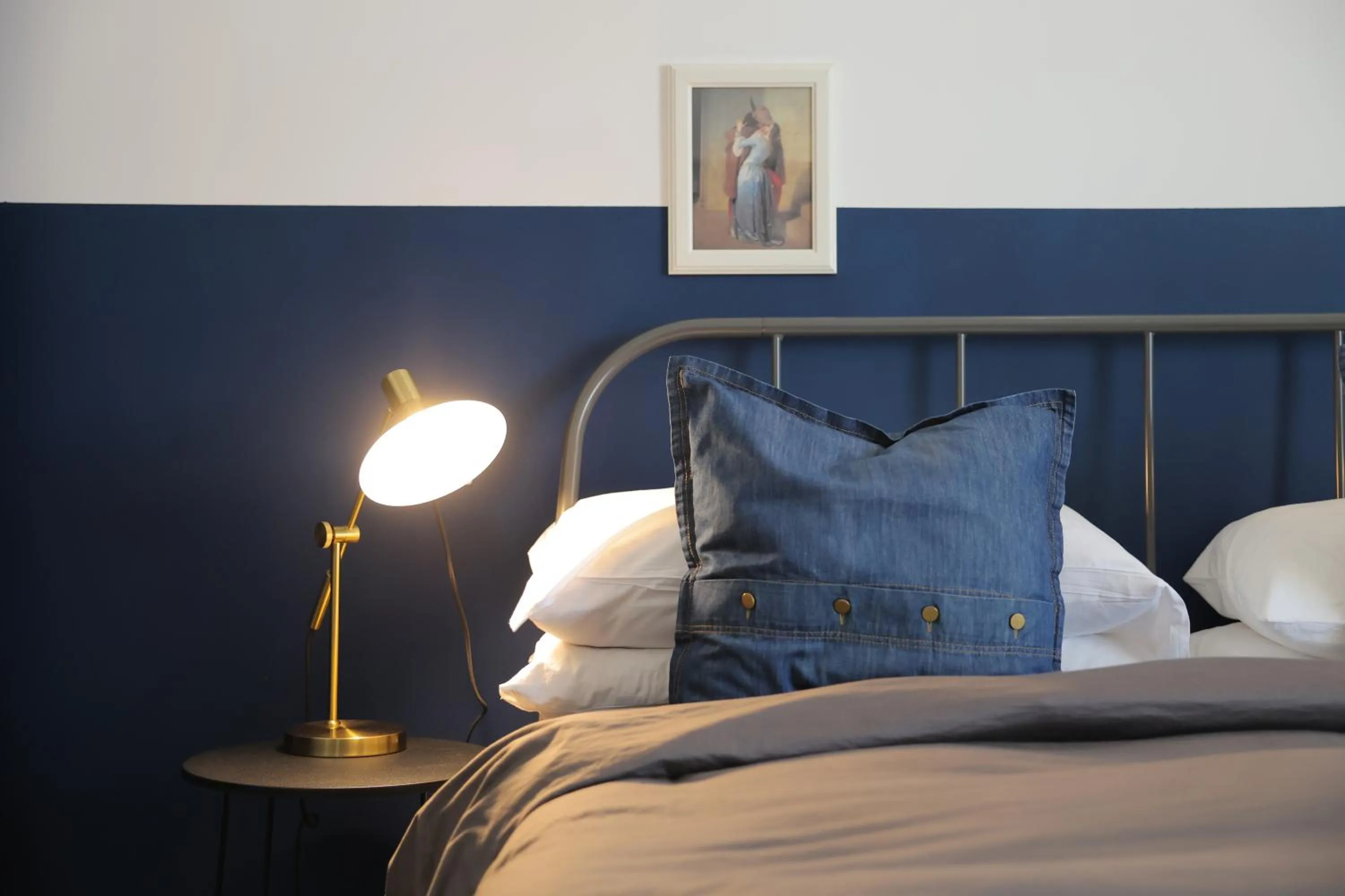 Decorative detail, Bed in Salotto Borbonico