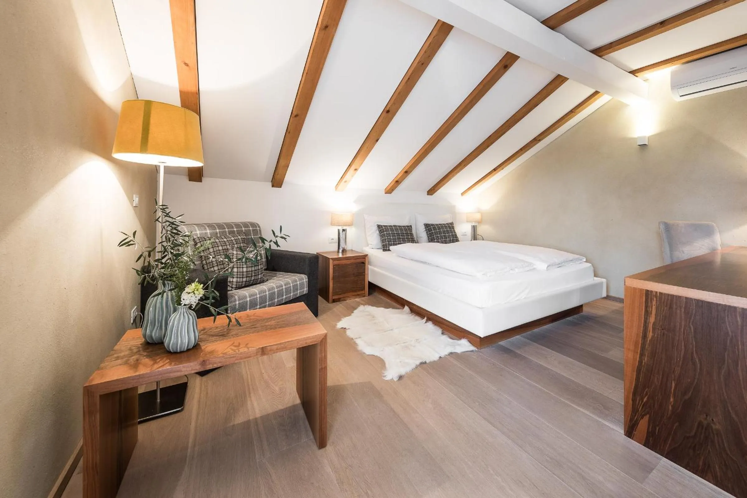 Photo of the whole room, Bed in Boutique Hotel Zum Rosenbaum