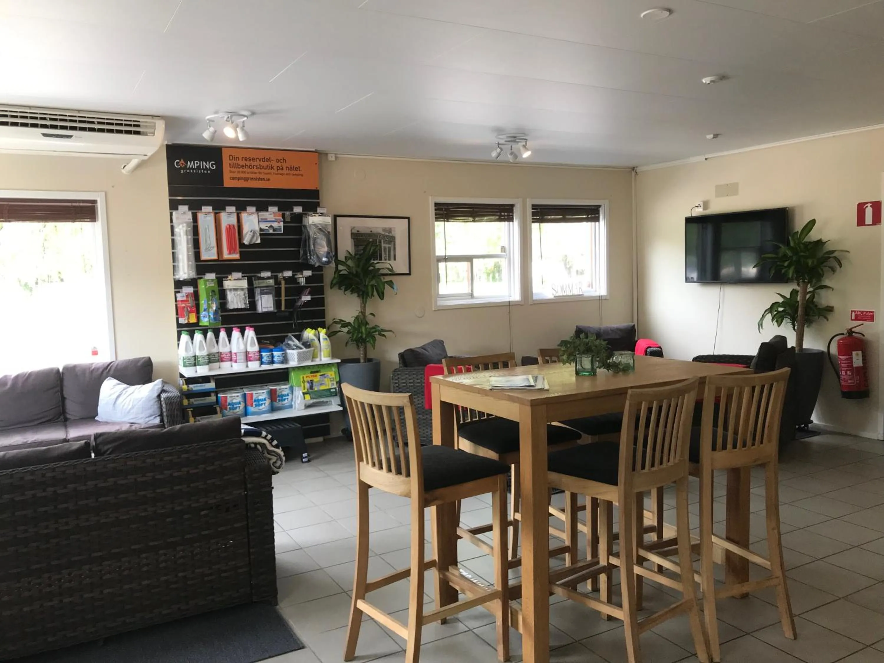 Communal lounge/ TV room in First Camp Duse Udde - Säffle