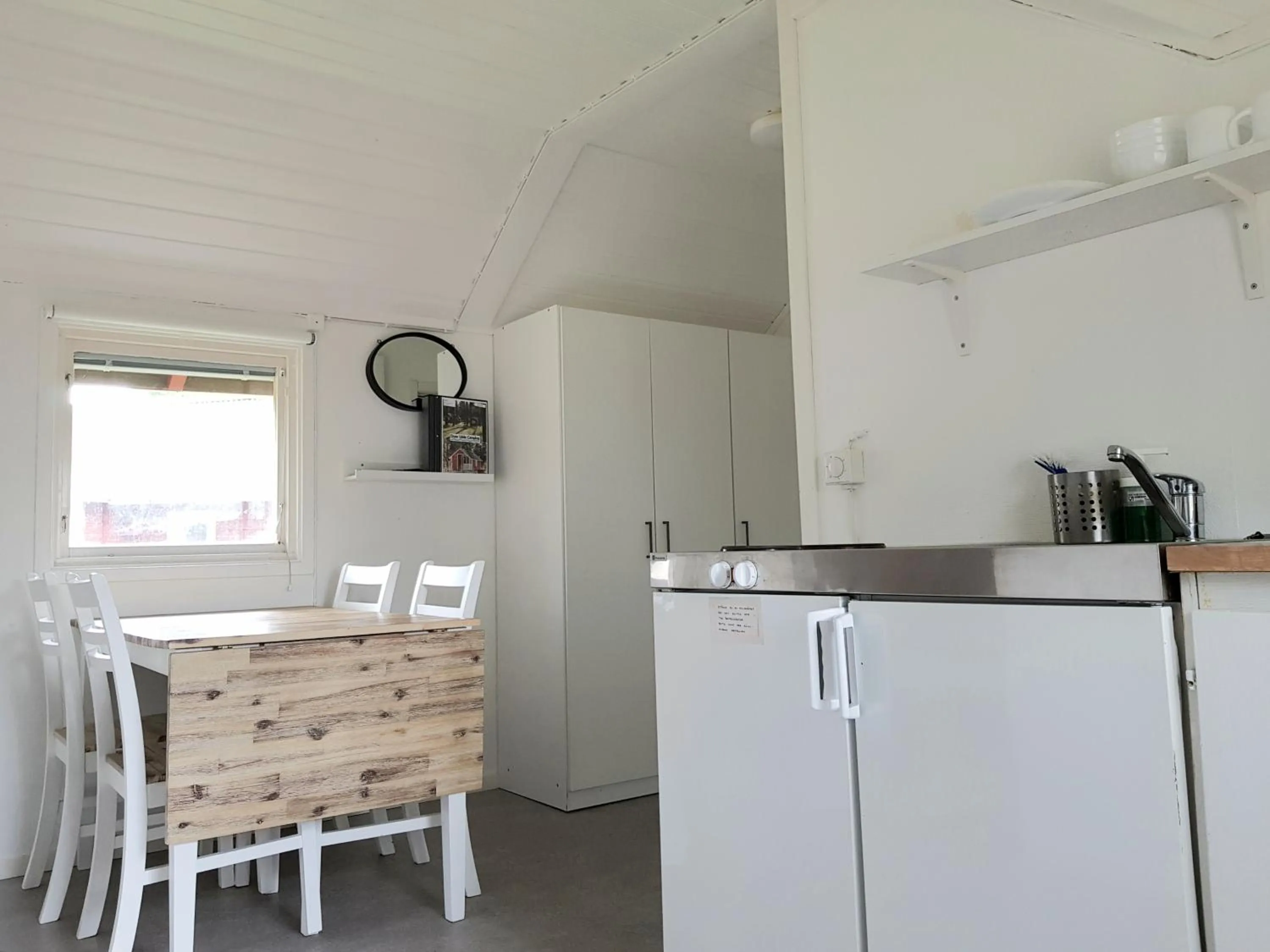 Kitchen or kitchenette in First Camp Duse Udde - Säffle