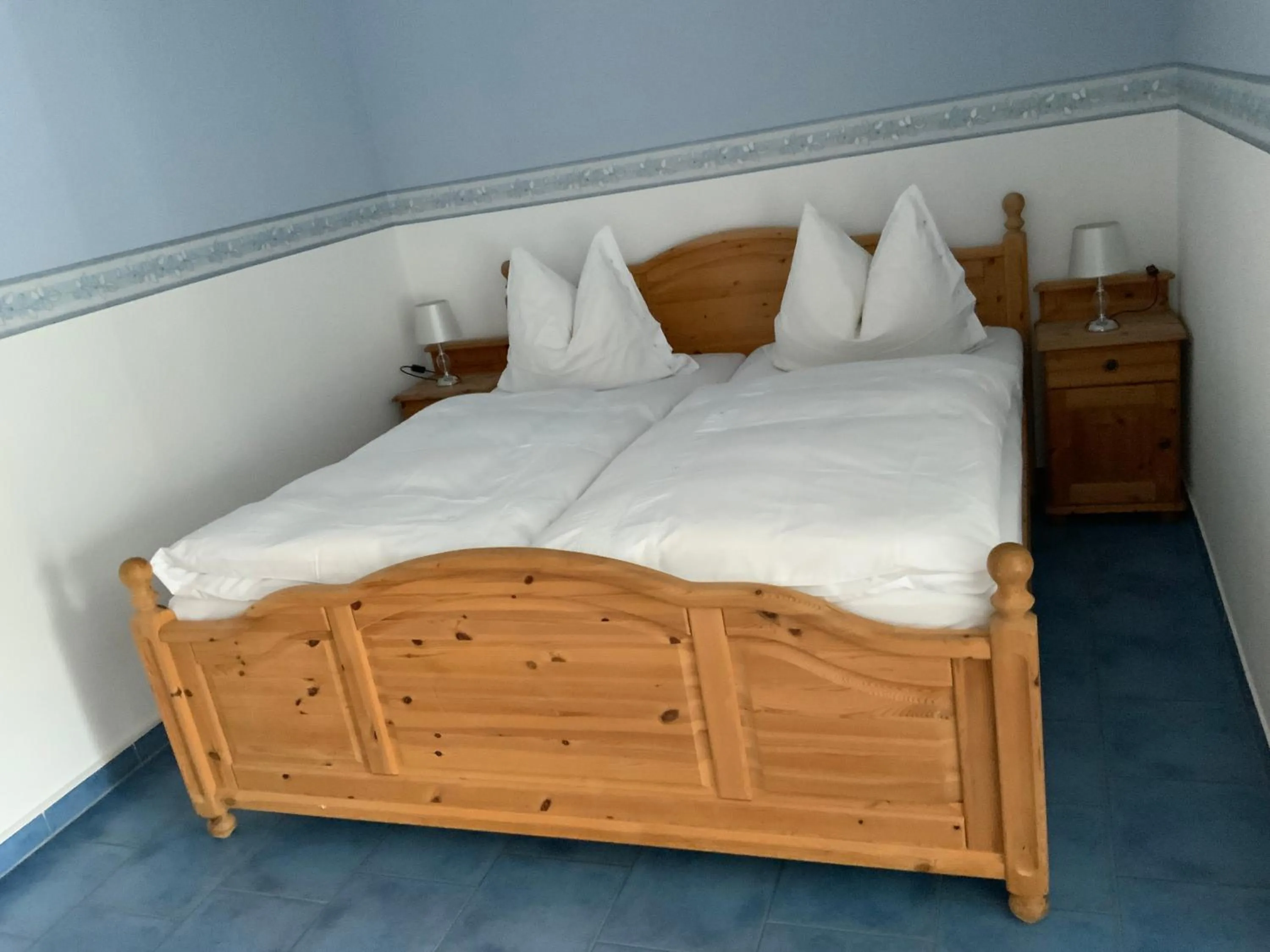 Bedroom, Bed in Landhaus-Altebrücke