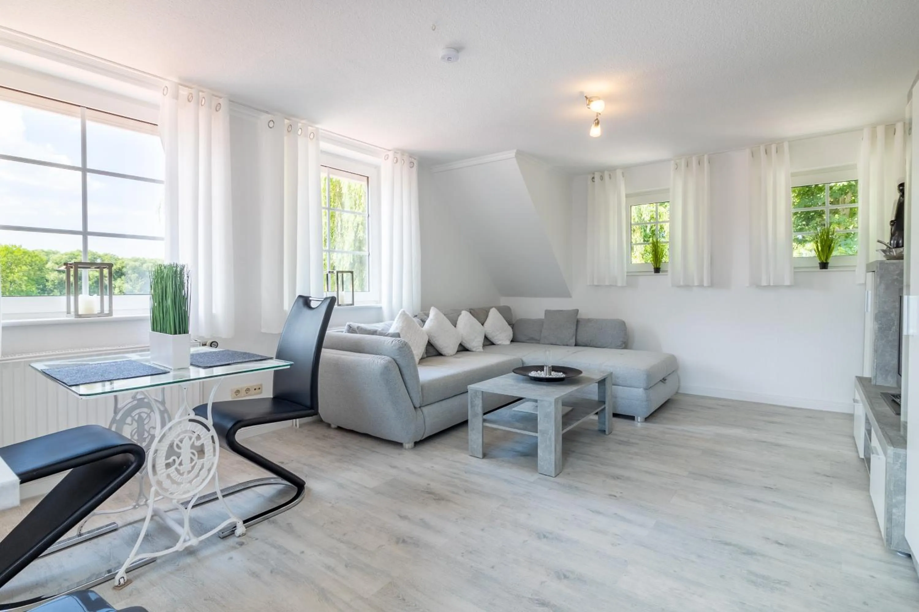 Dining area in Landhaus-Altebrücke