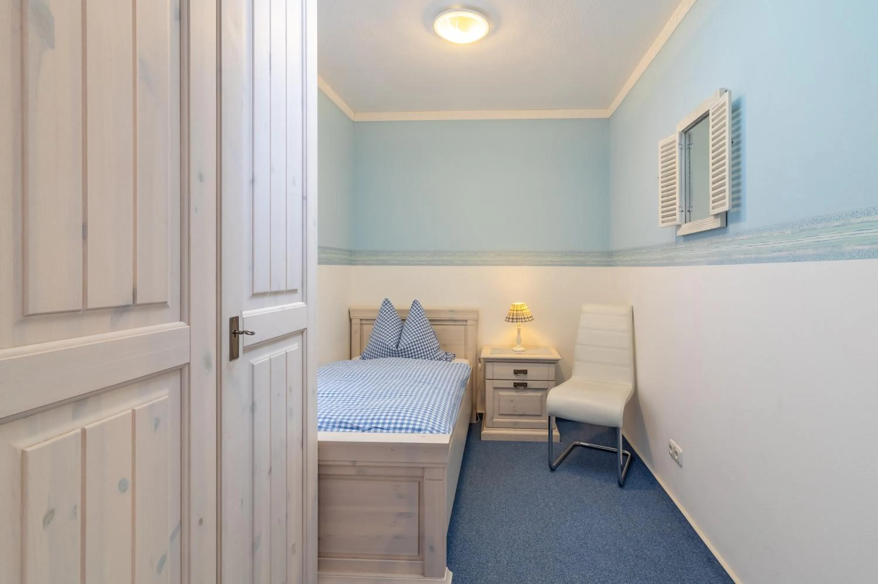 Bedroom, Bed in Landhaus-Altebrücke