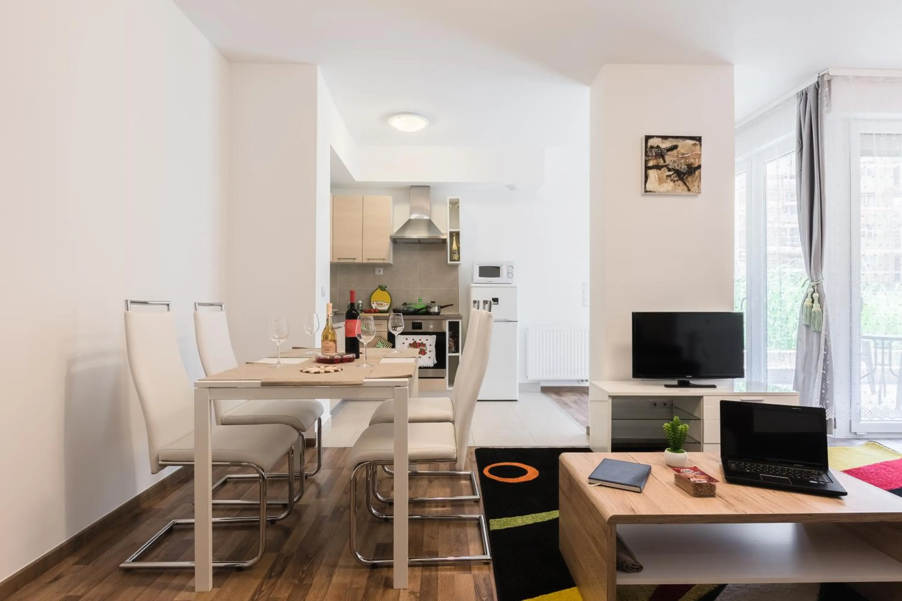 TV and multimedia in Corvin holiday Apartments hotel