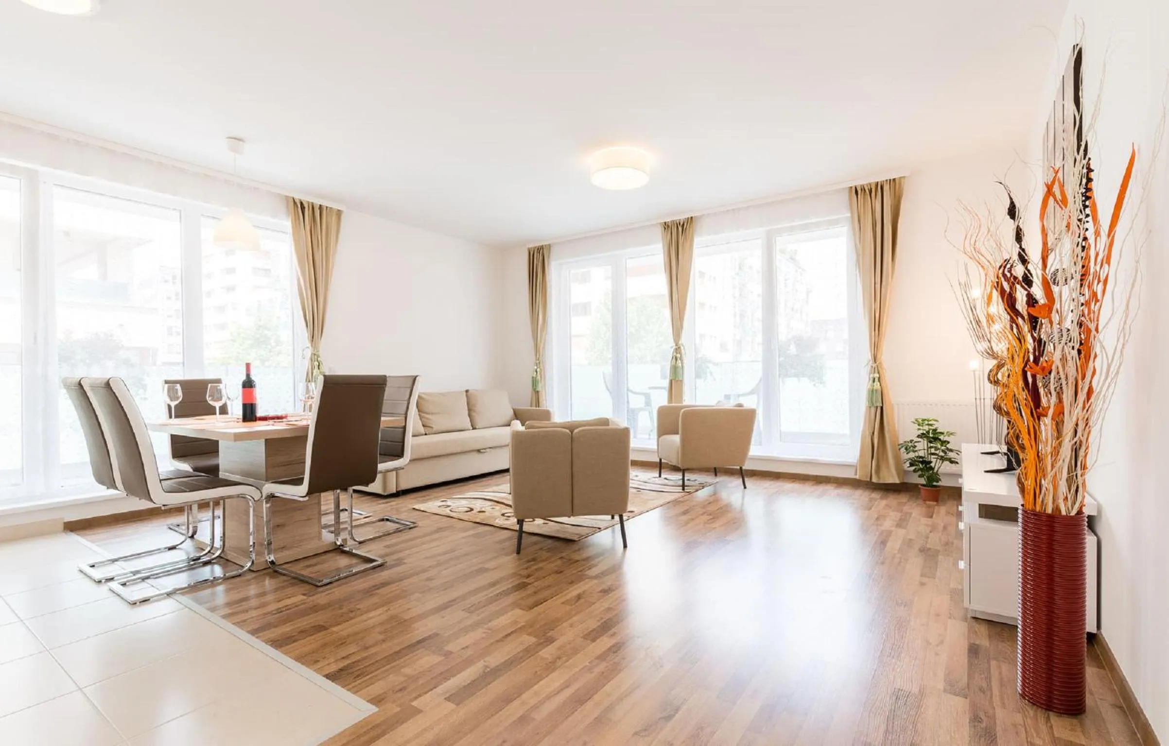 Day in Corvin holiday Apartments hotel