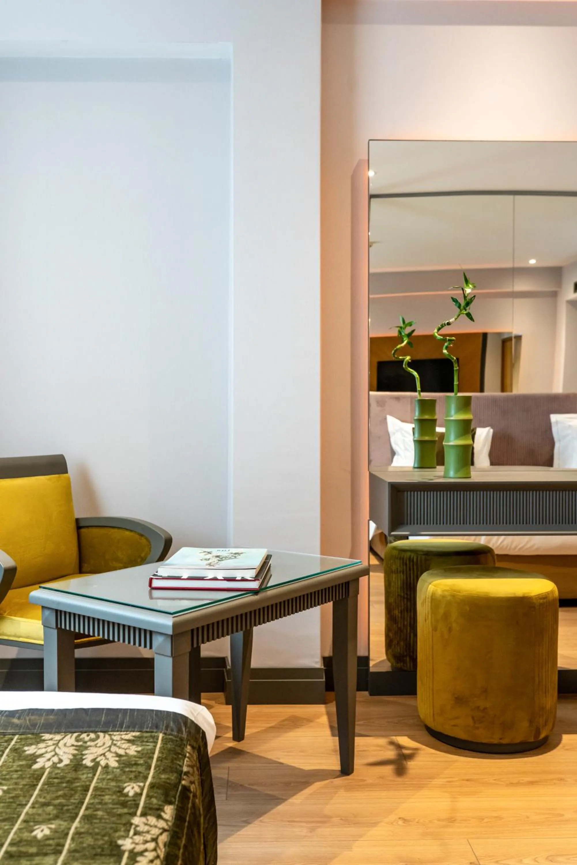 Seating area in Oran Hotel