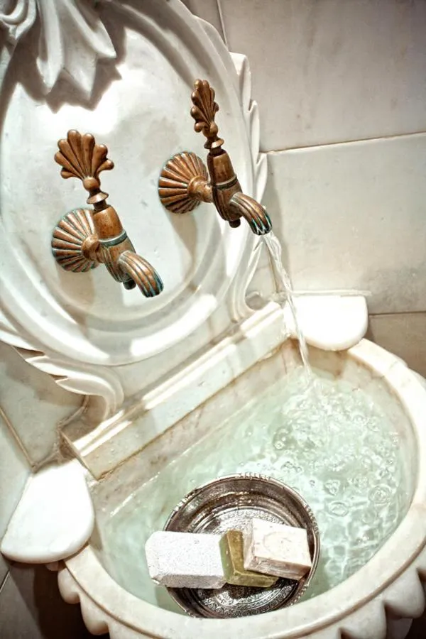 Bathroom in Oran Hotel