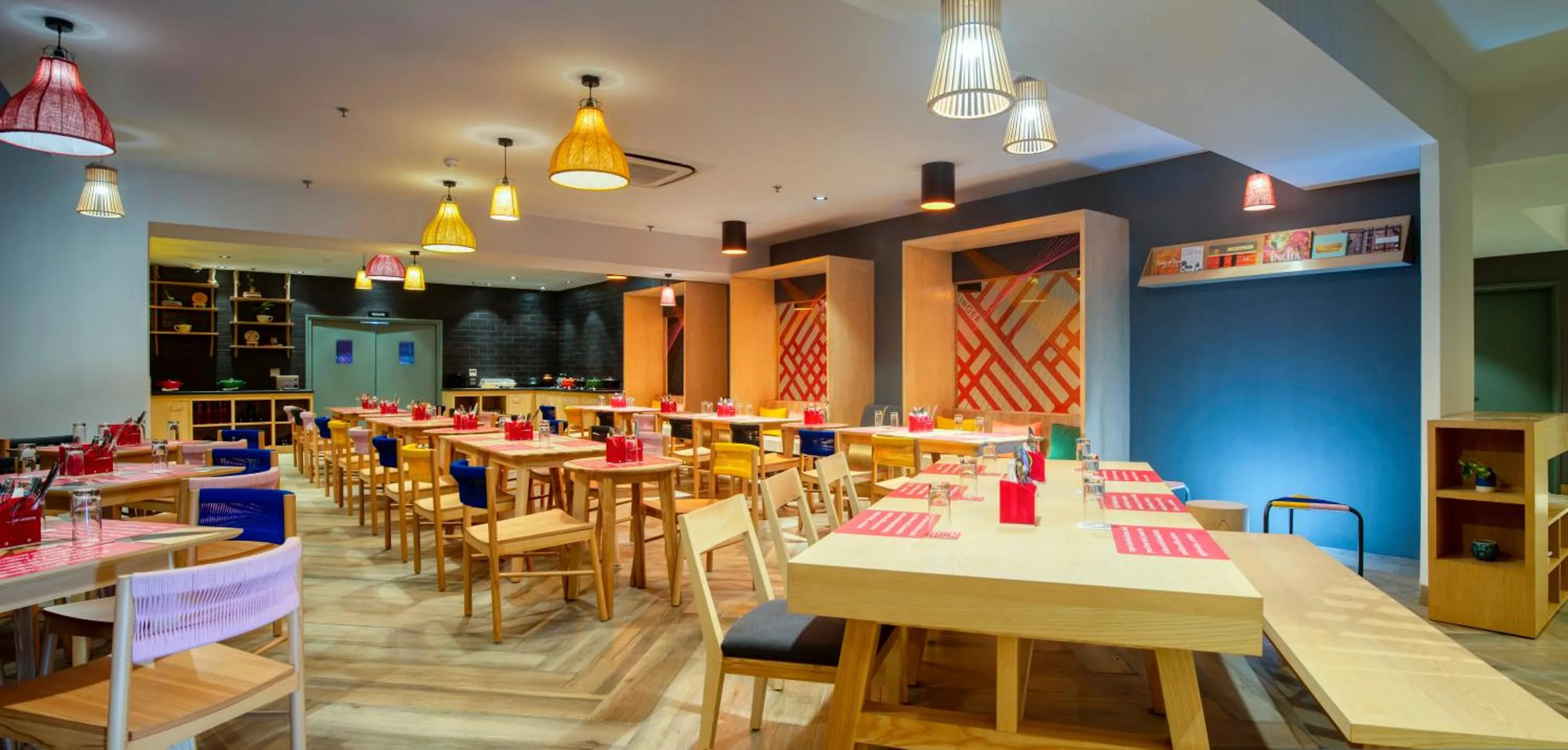 Restaurant/places to eat in GINGER Noida City Center