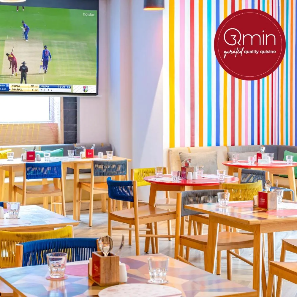 Restaurant/places to eat in GINGER Noida City Center