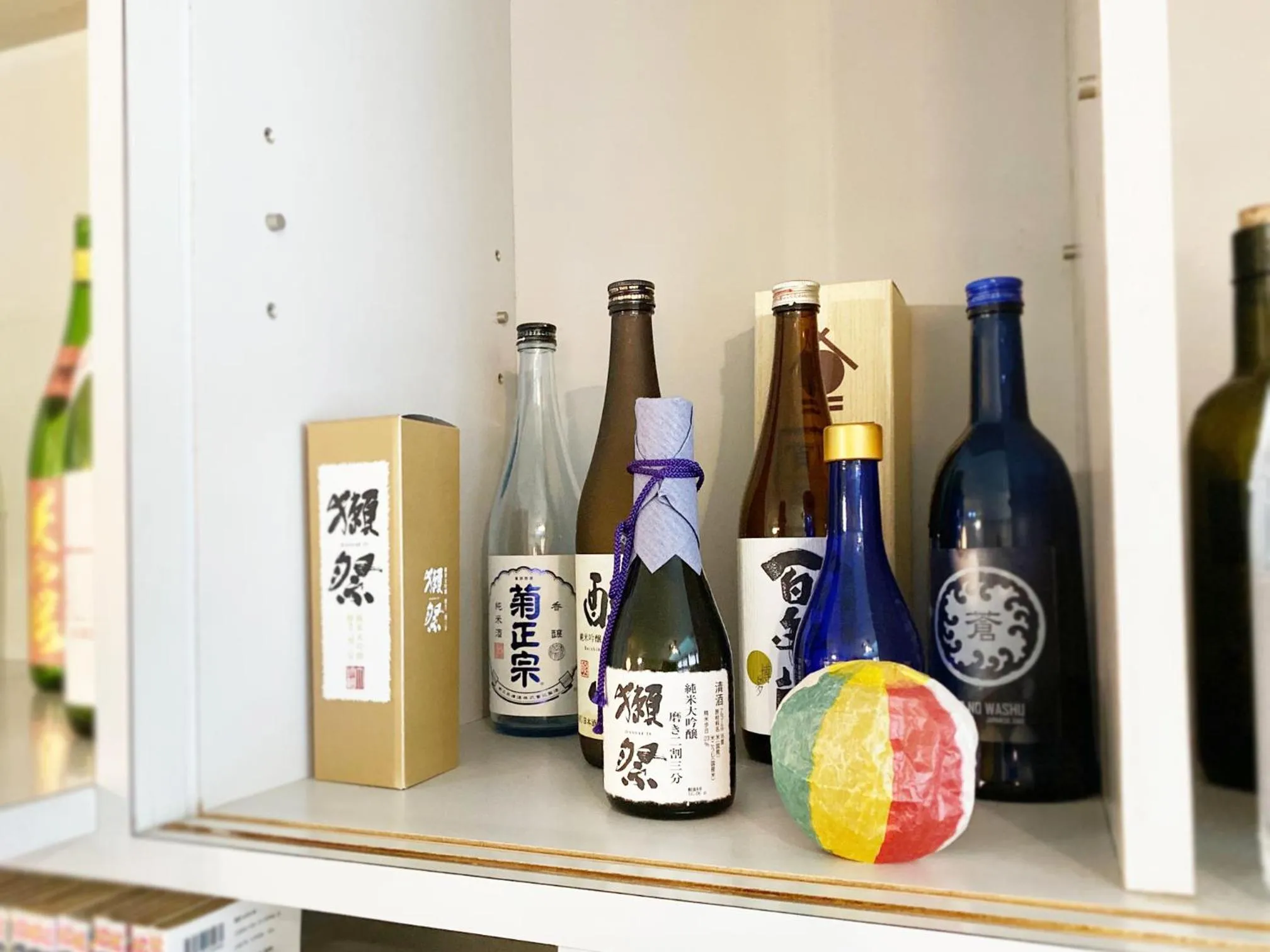 Decorative detail in OUCHI HOTEL Yokogawa