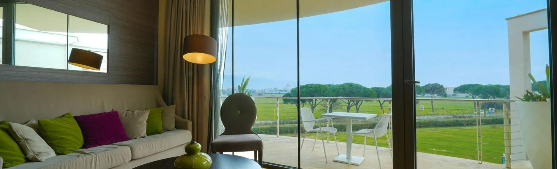 Garden view in Hotel Pisa Tower Plaza