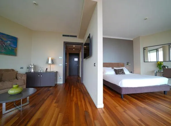 Bedroom in Hotel Pisa Tower Plaza