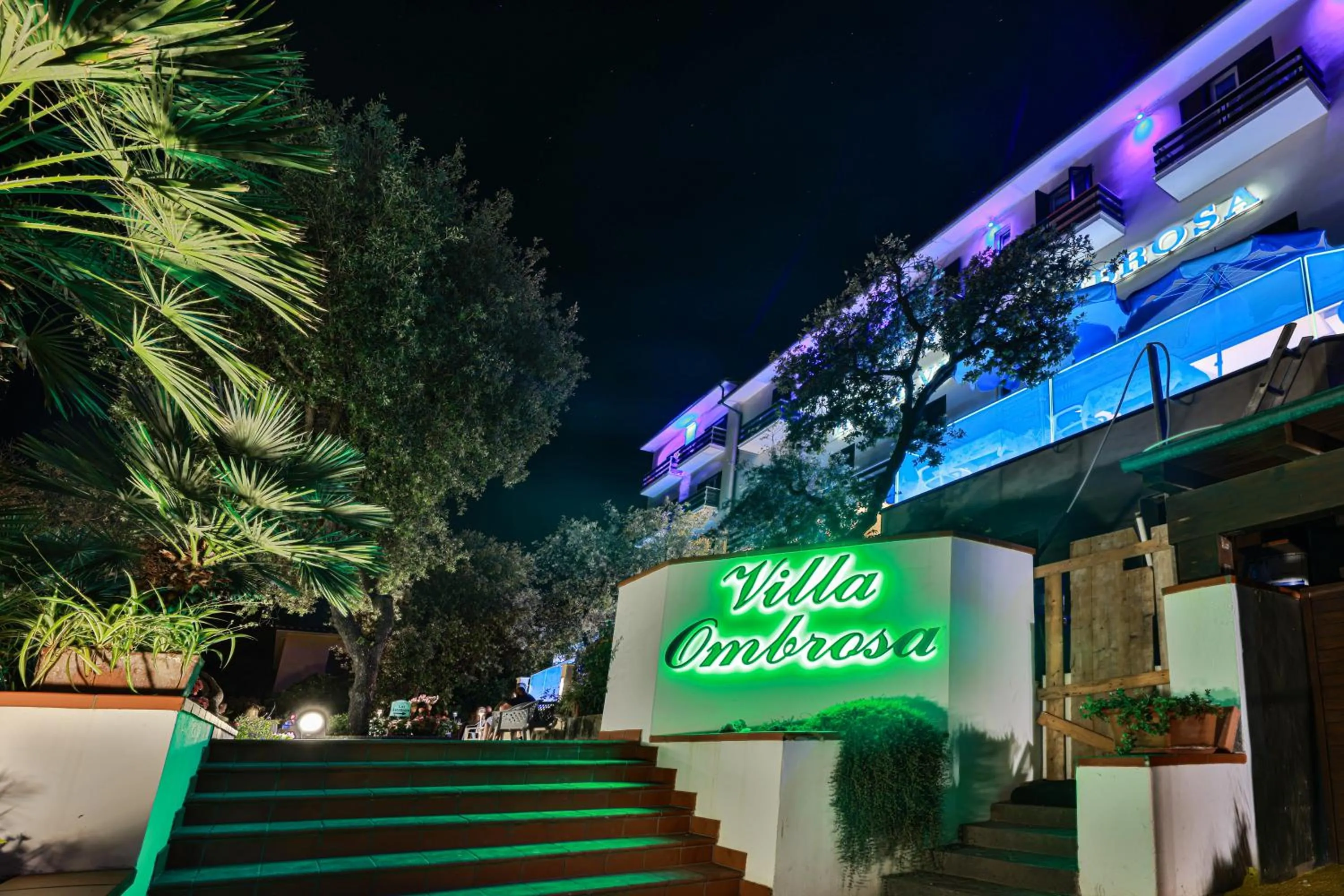 Property building in Hotel Villa Ombrosa