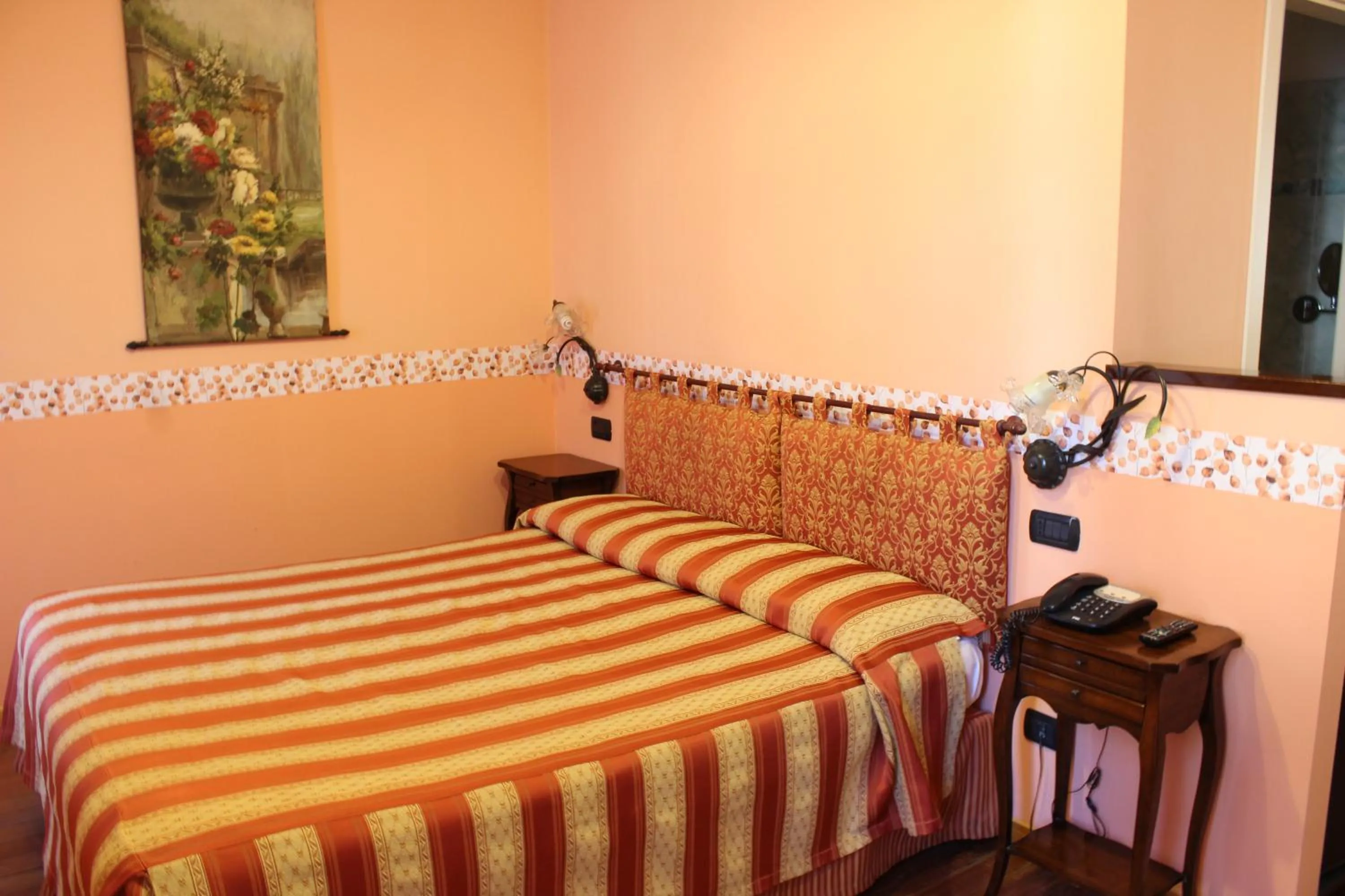 Photo of the whole room, Bed in Hotel Belle Epoque