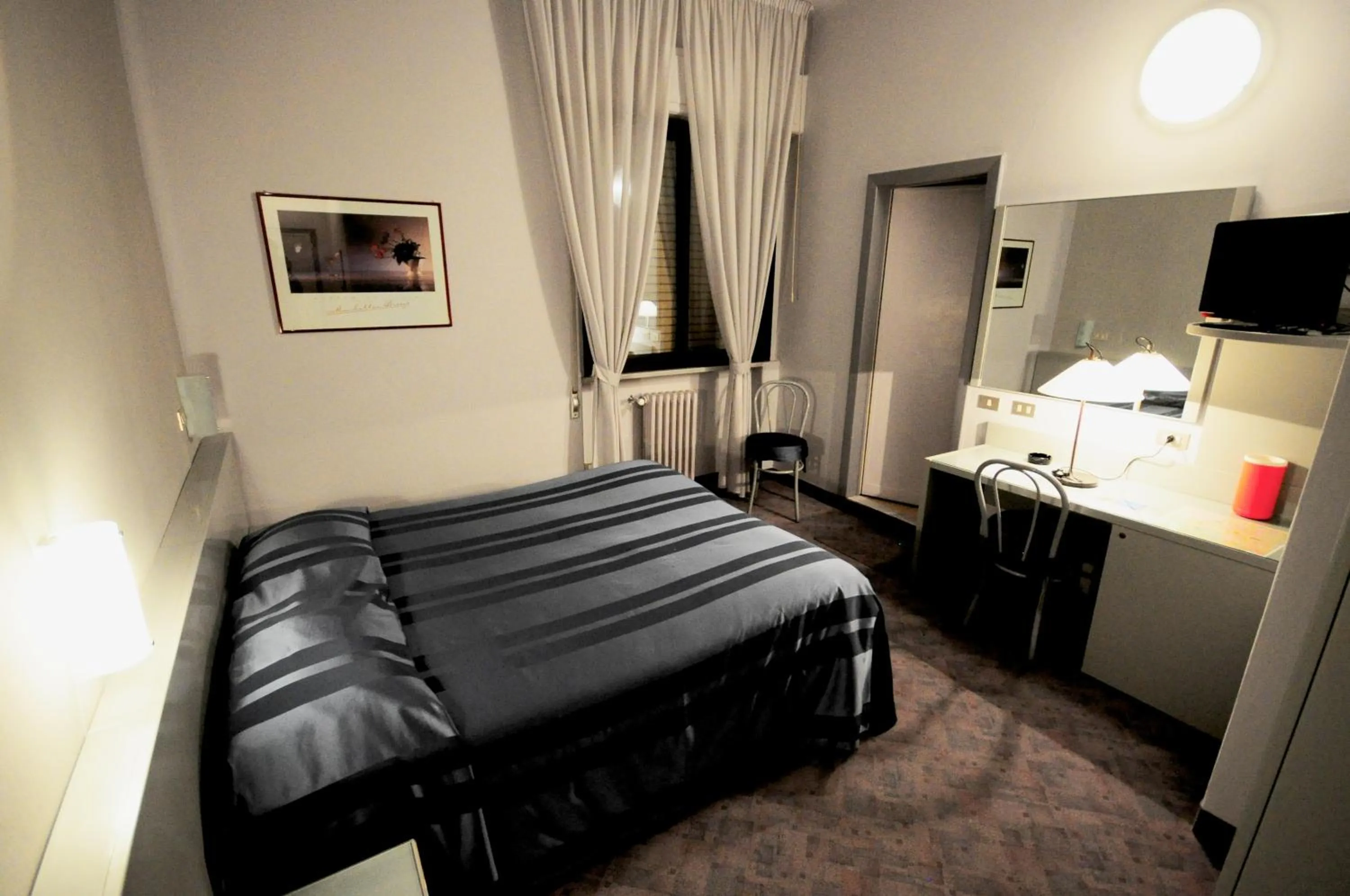Photo of the whole room, Bed in Hotel Milano
