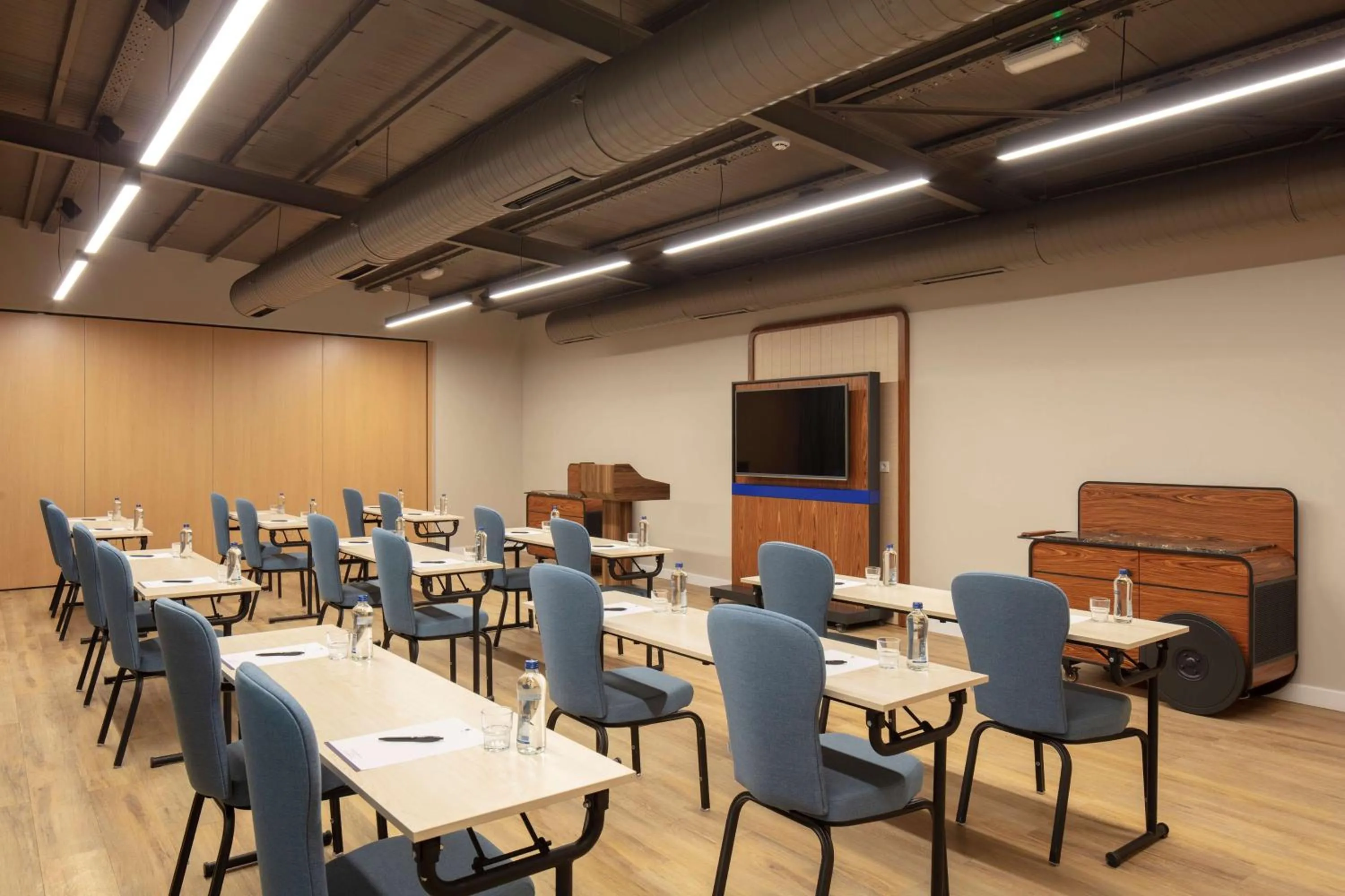 Meeting/conference room in DoubleTree by Hilton Bodrum Marina Vista