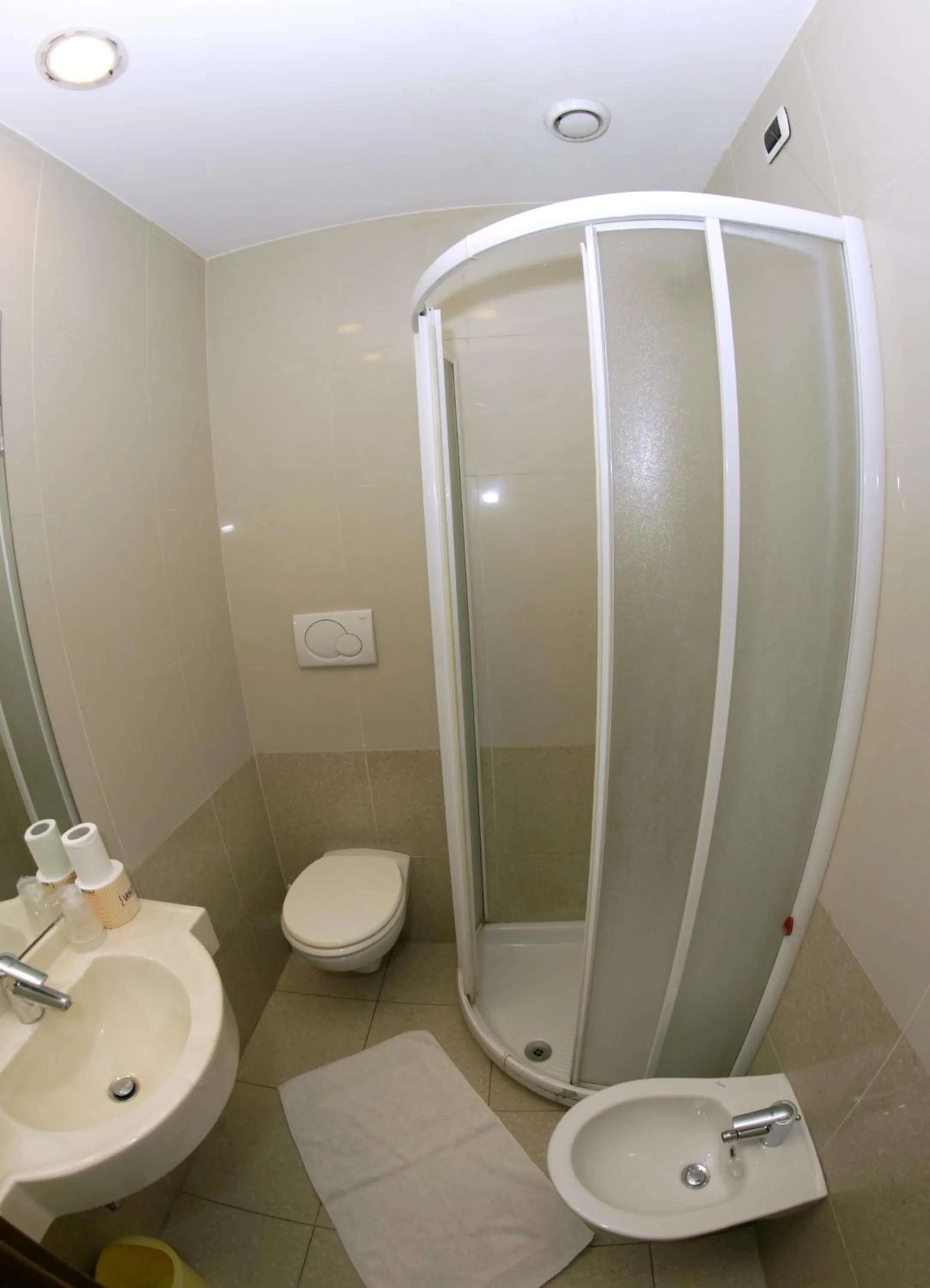 Bathroom in Hotel Nettuno