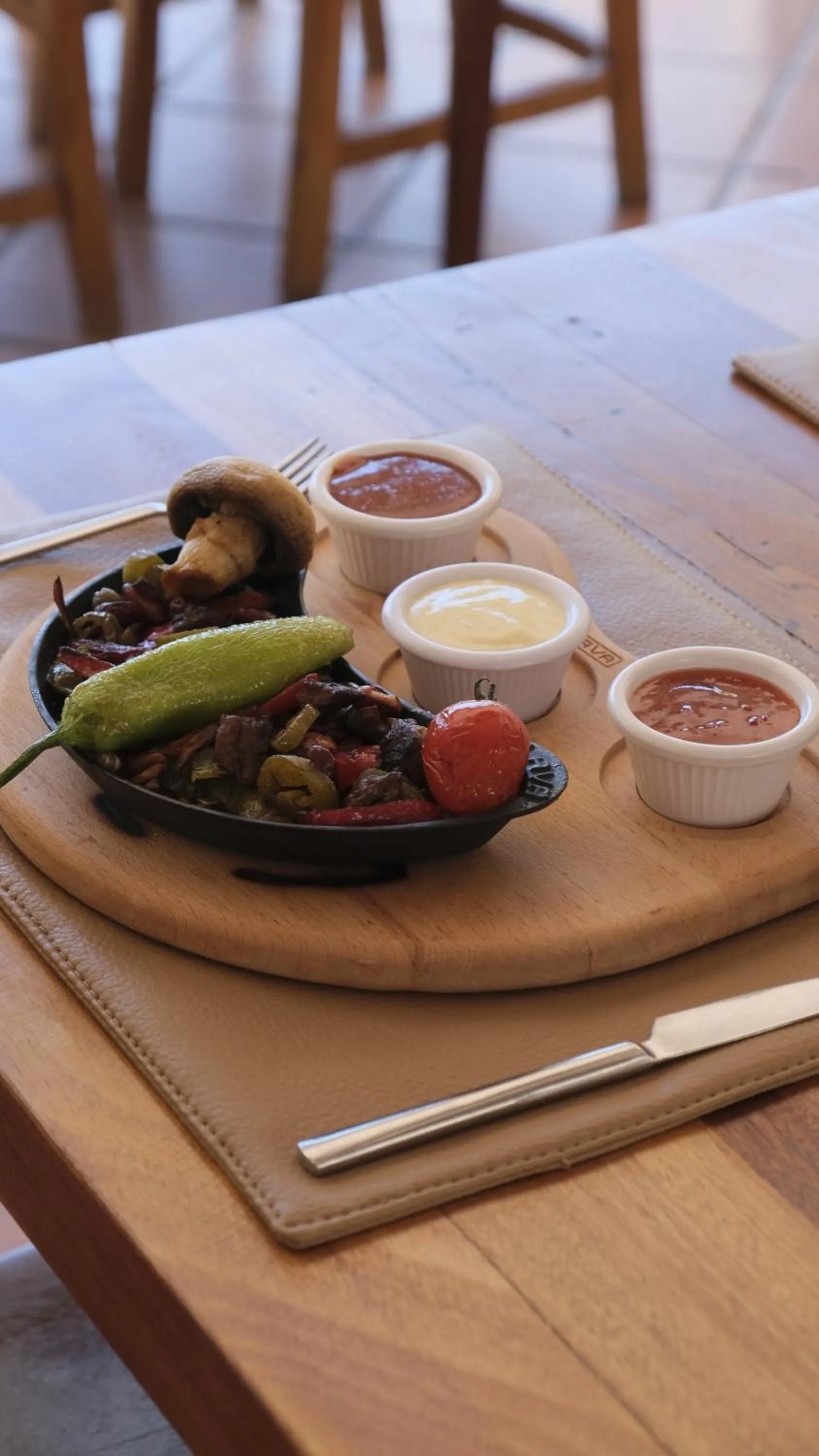 Restaurant/places to eat in Flora Hotel