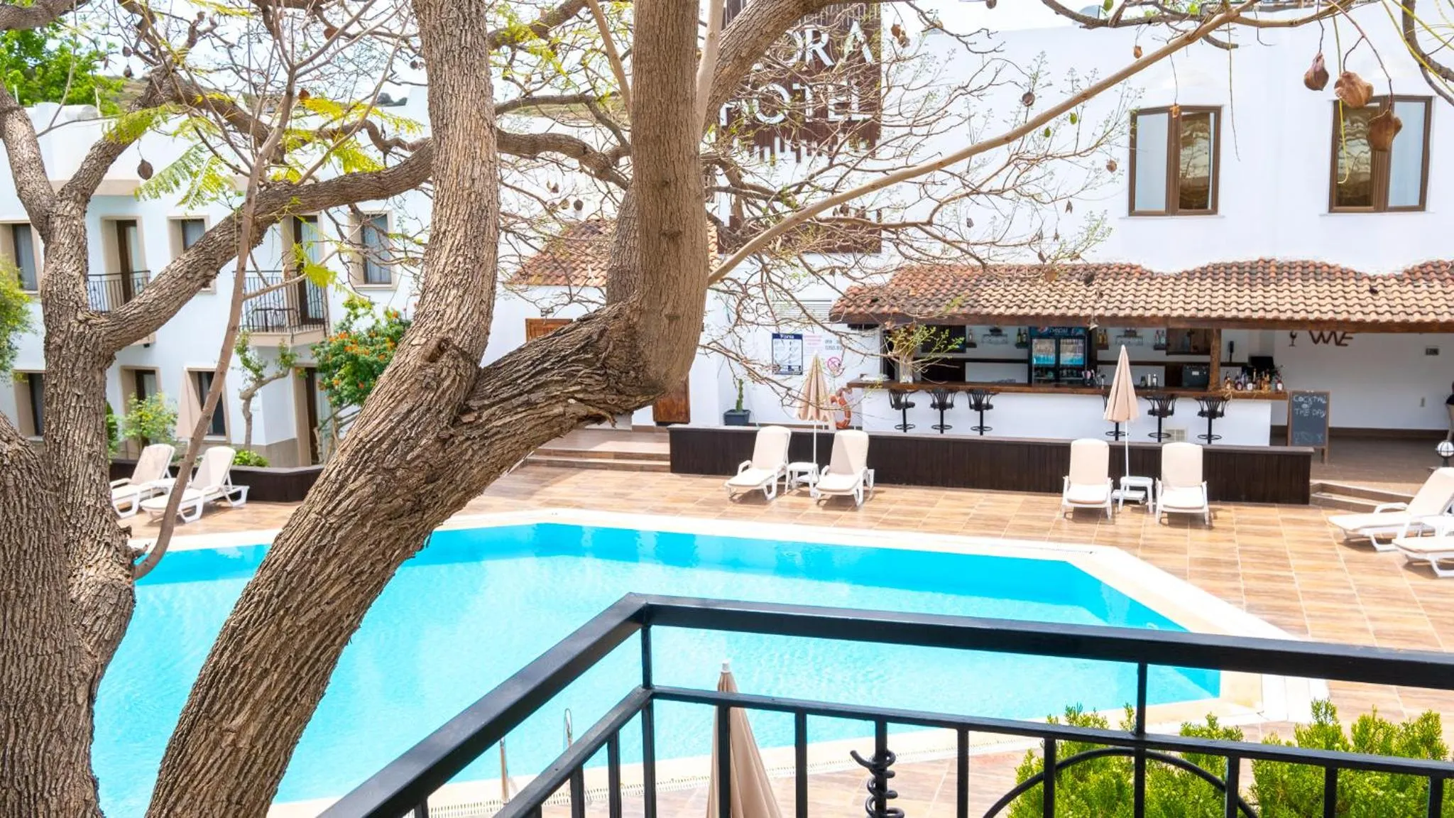 Patio in Flora Hotel
