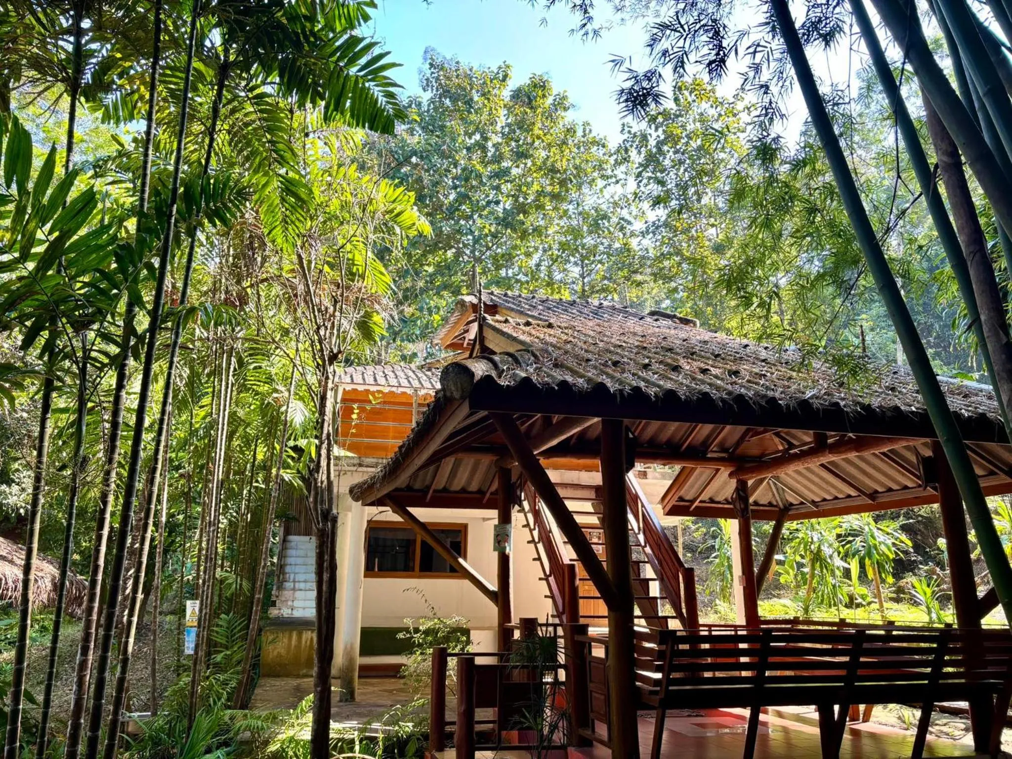 Property building in Maewin Guesthouse and Resort