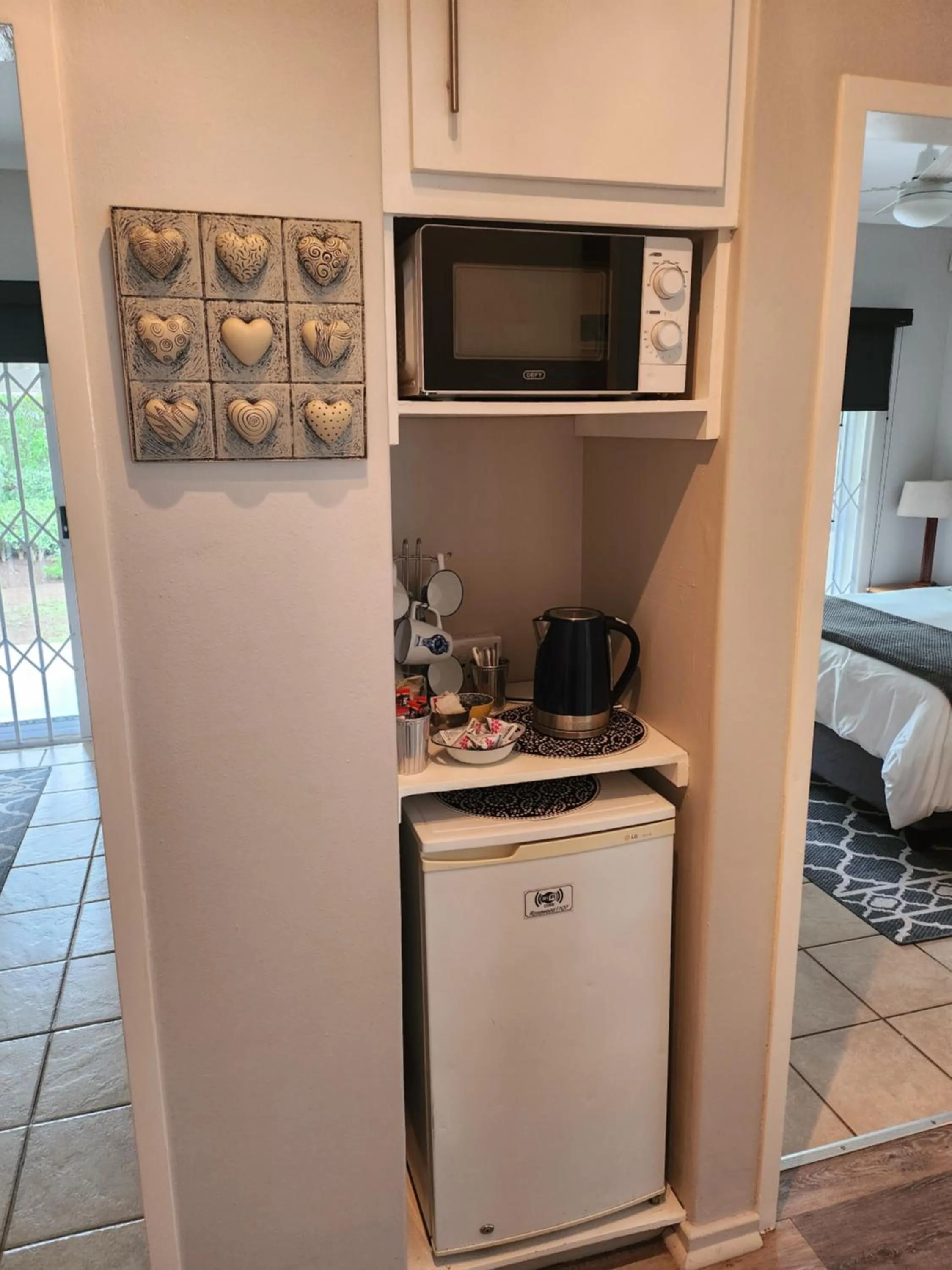 Coffee/tea facilities in Rosewood Guest Cottage