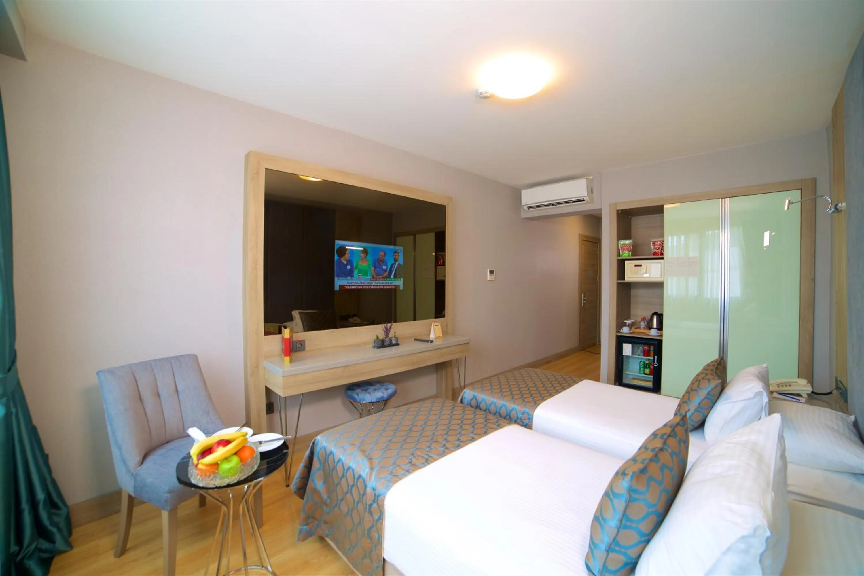 Photo of the whole room, Bed in Aspen Hotel & SPA Istanbul Old City