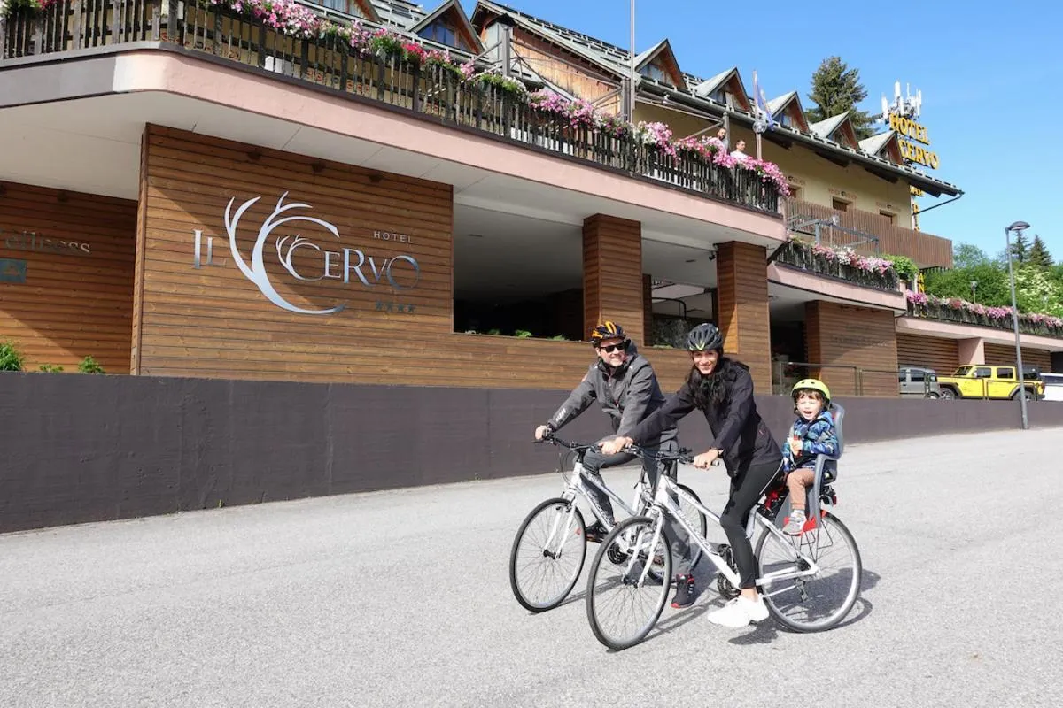 Cycling in Hotel Il Cervo, SPA & Wellness, Bike Hotel