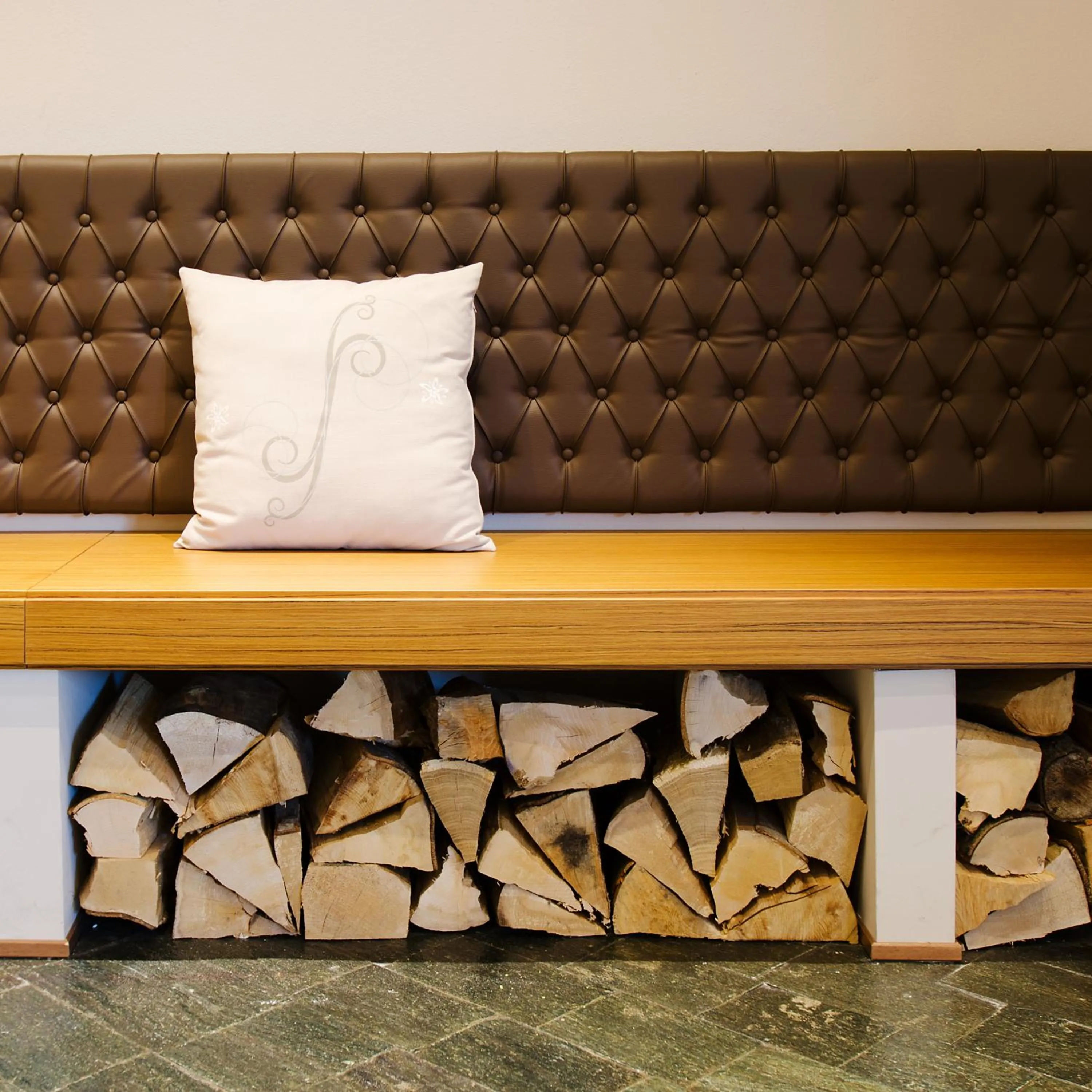 Decorative detail in Hotel Il Cervo, SPA & Wellness, Bike Hotel