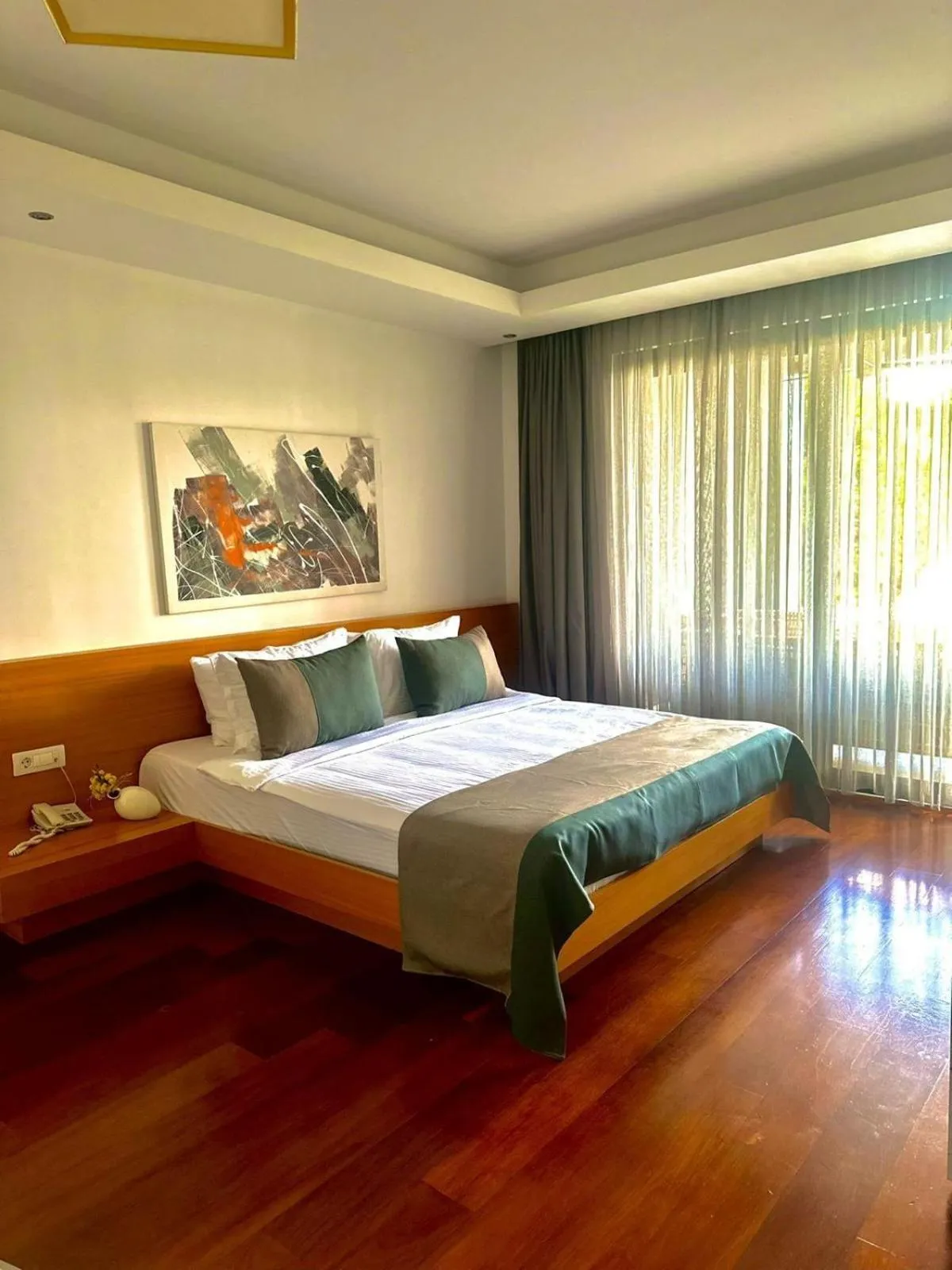 Photo of the whole room, Bed in The Highlight Bodrum