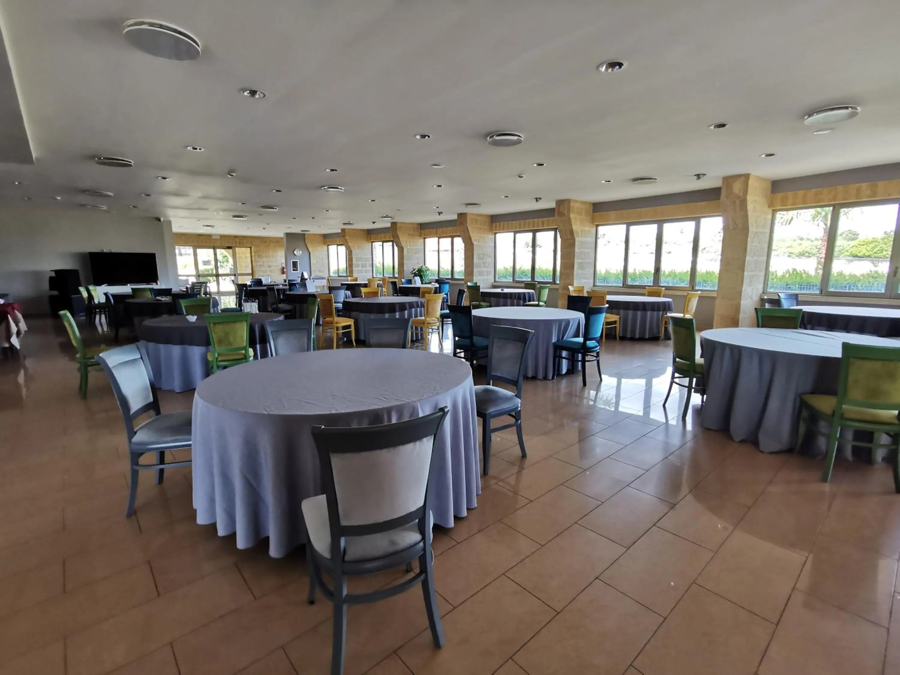 Restaurant/places to eat in Città Della Notte