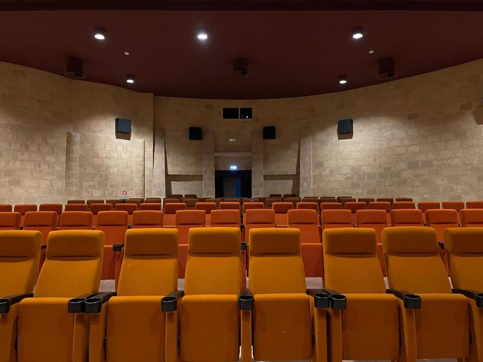 Business facilities in Città Della Notte