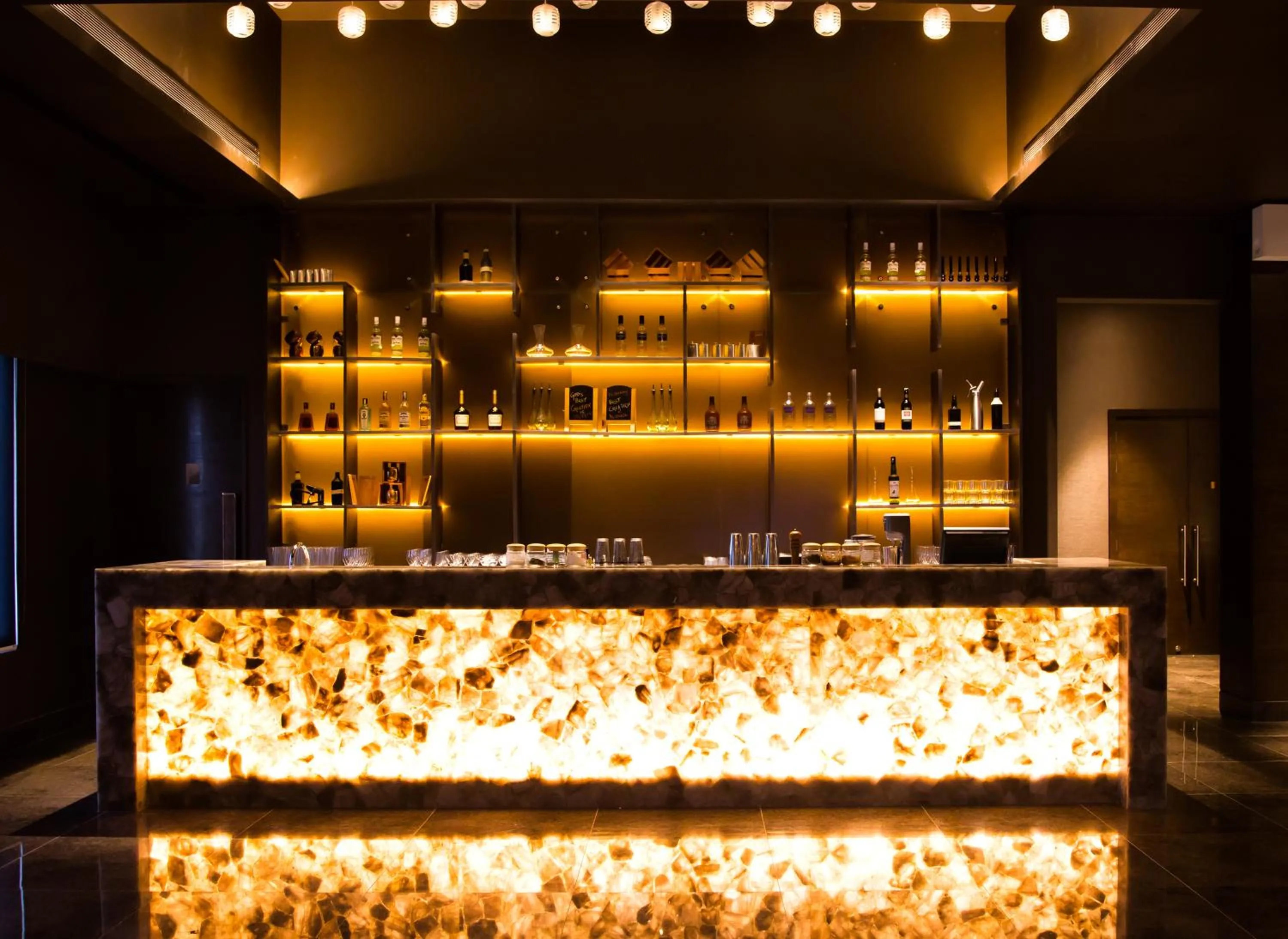 Alcoholic drinks in Feathers- A Radha Hotel, Chennai