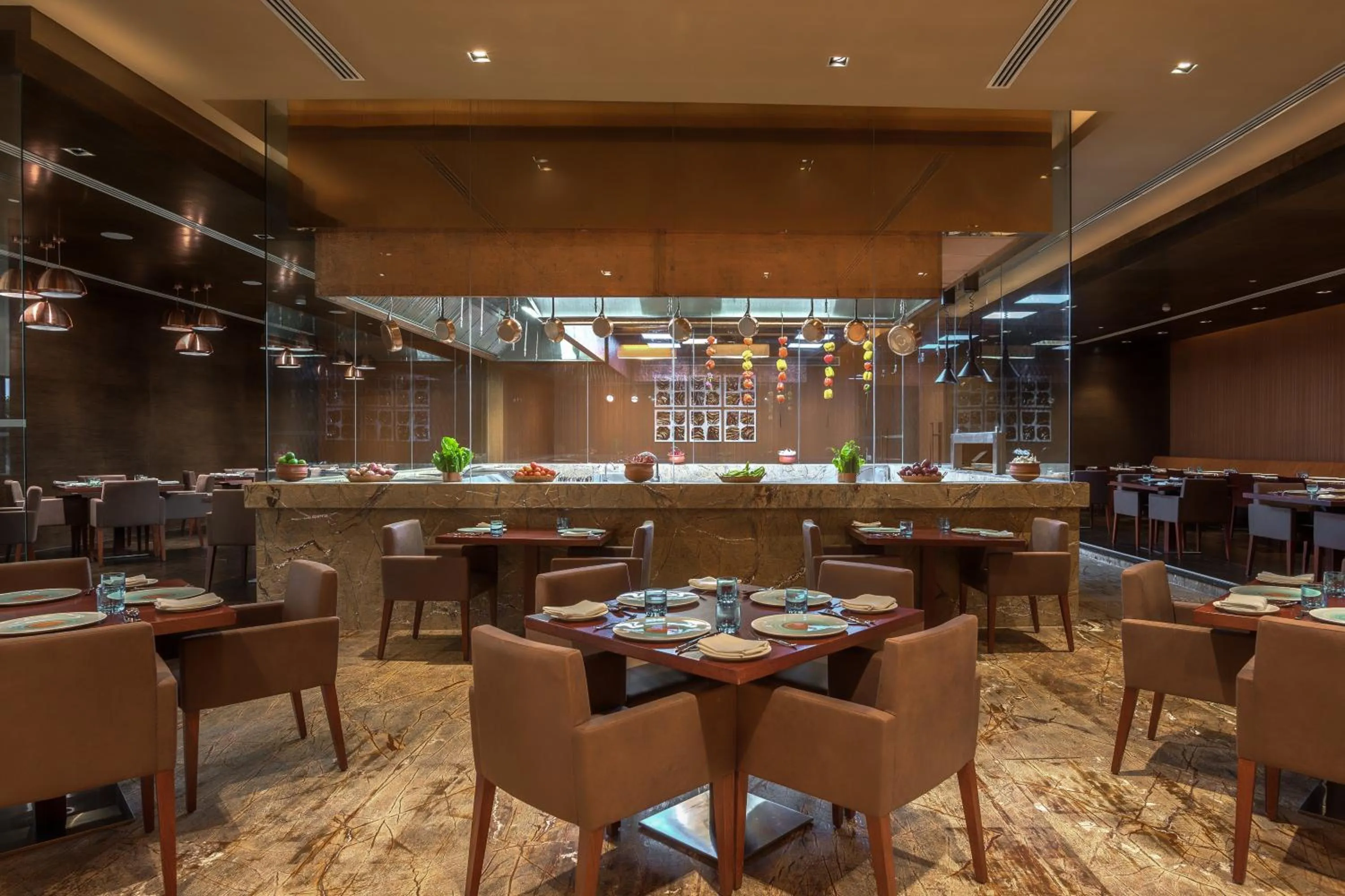 Restaurant/places to eat in Feathers- A Radha Hotel, Chennai