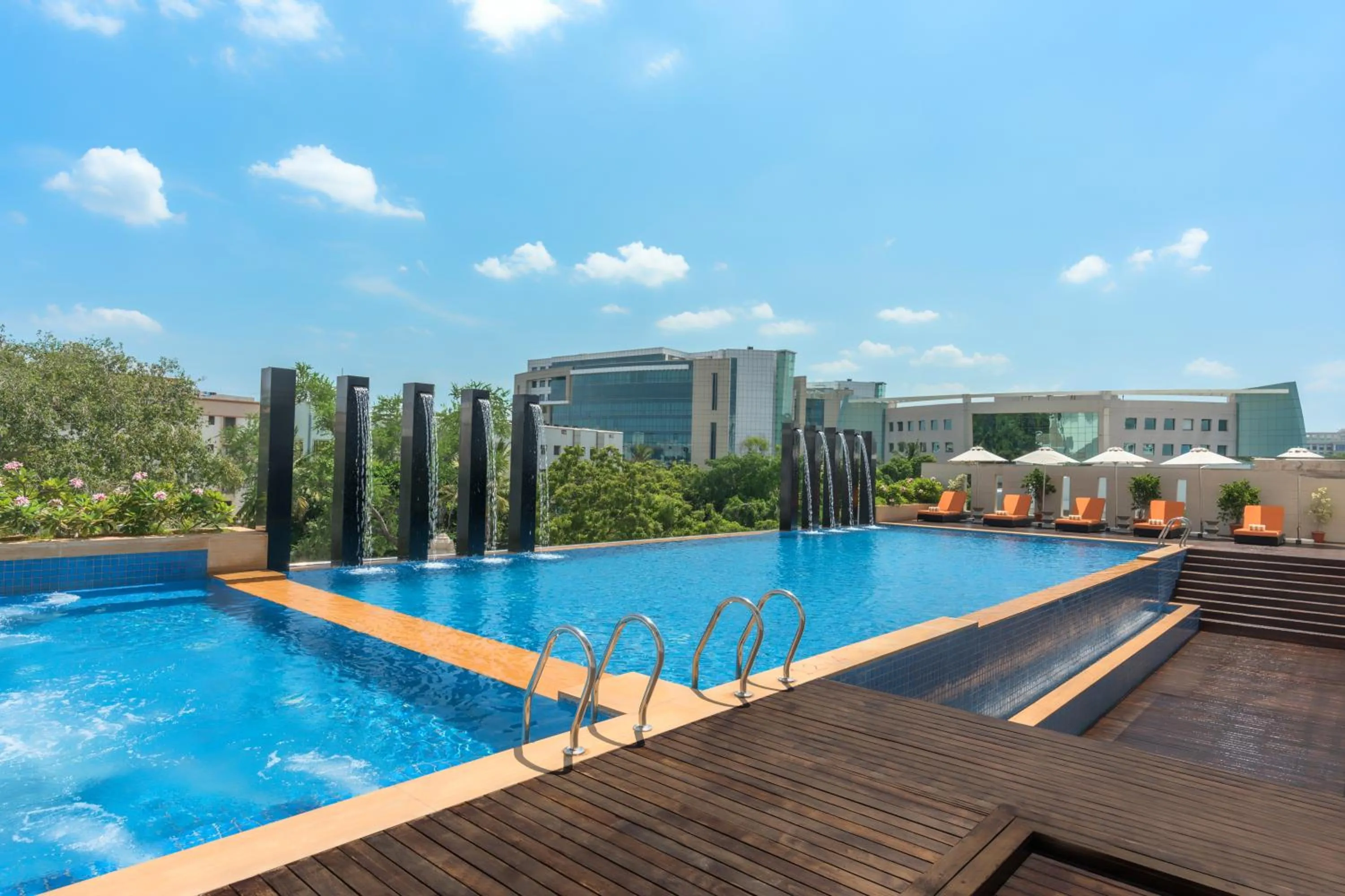 Swimming pool in Feathers- A Radha Hotel, Chennai