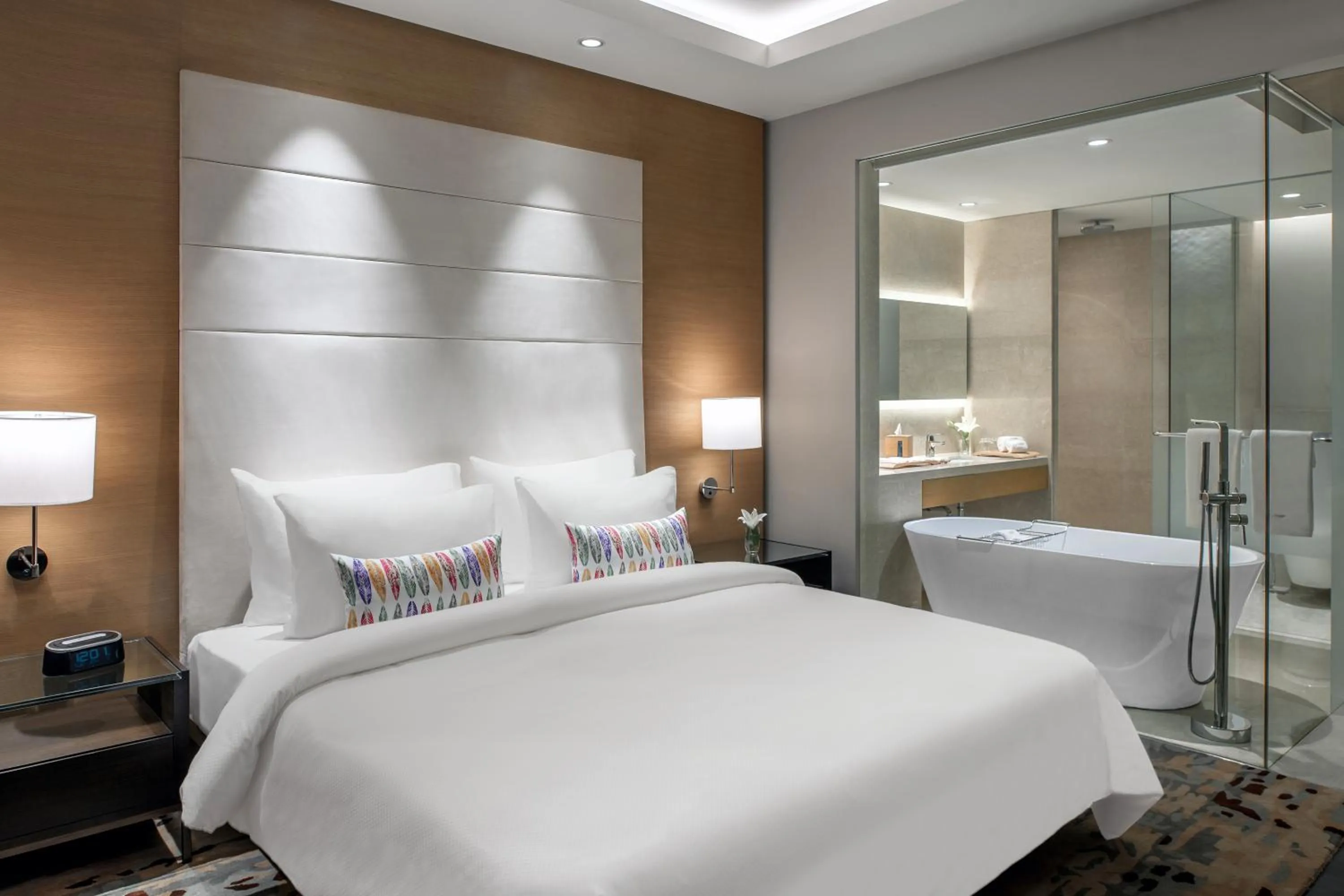 Bed in Feathers- A Radha Hotel, Chennai