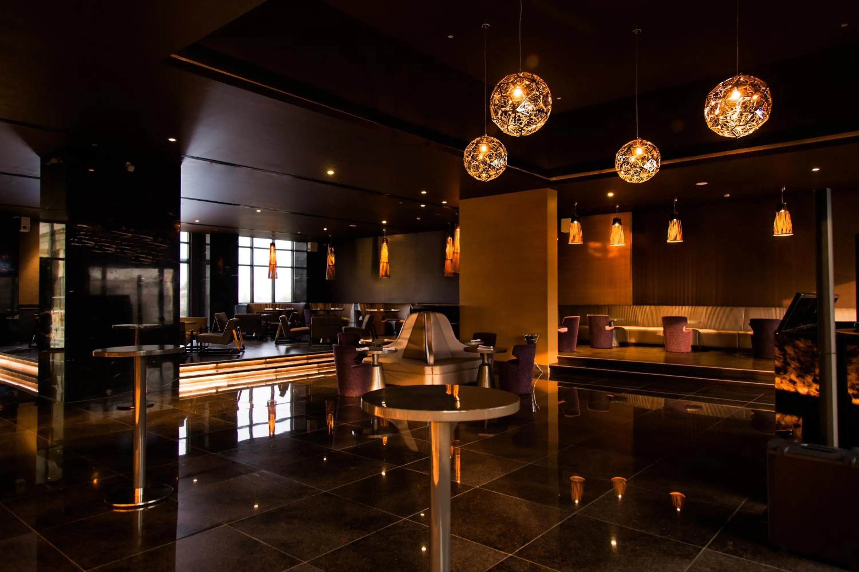 Alcoholic drinks in Feathers- A Radha Hotel, Chennai