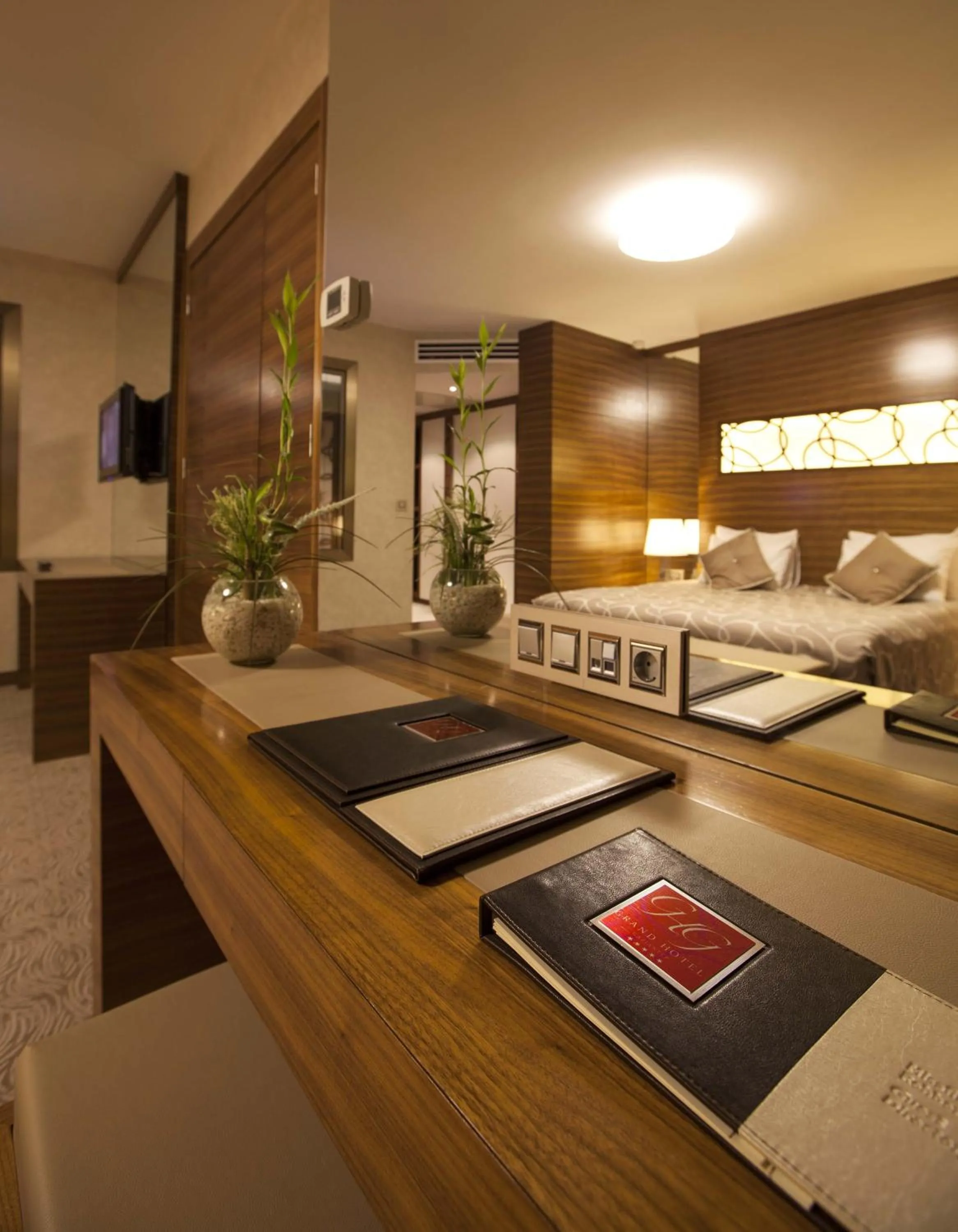 Photo of the whole room, Bed in Grand Hotel Gaziantep