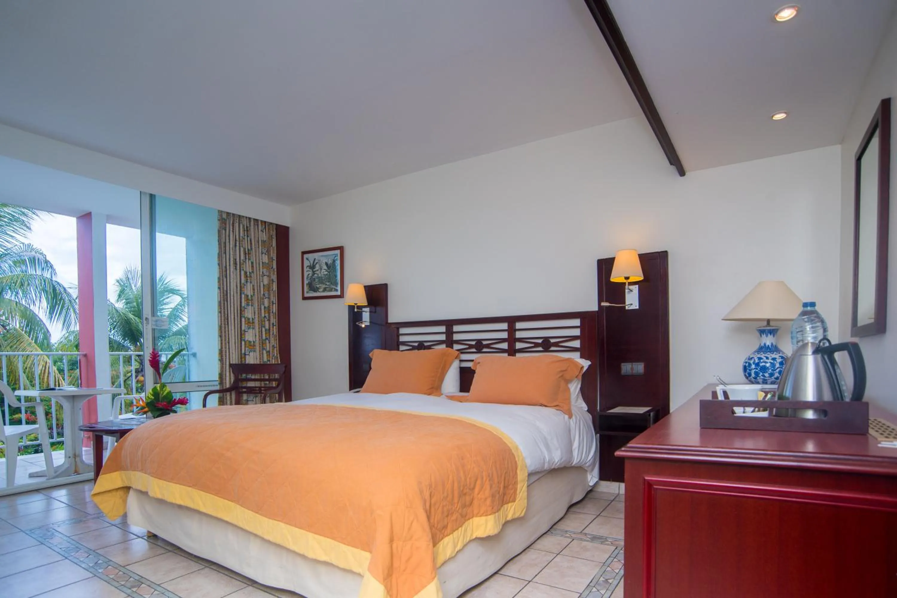 Bed in Hotel Auberge de la Vieille Tour