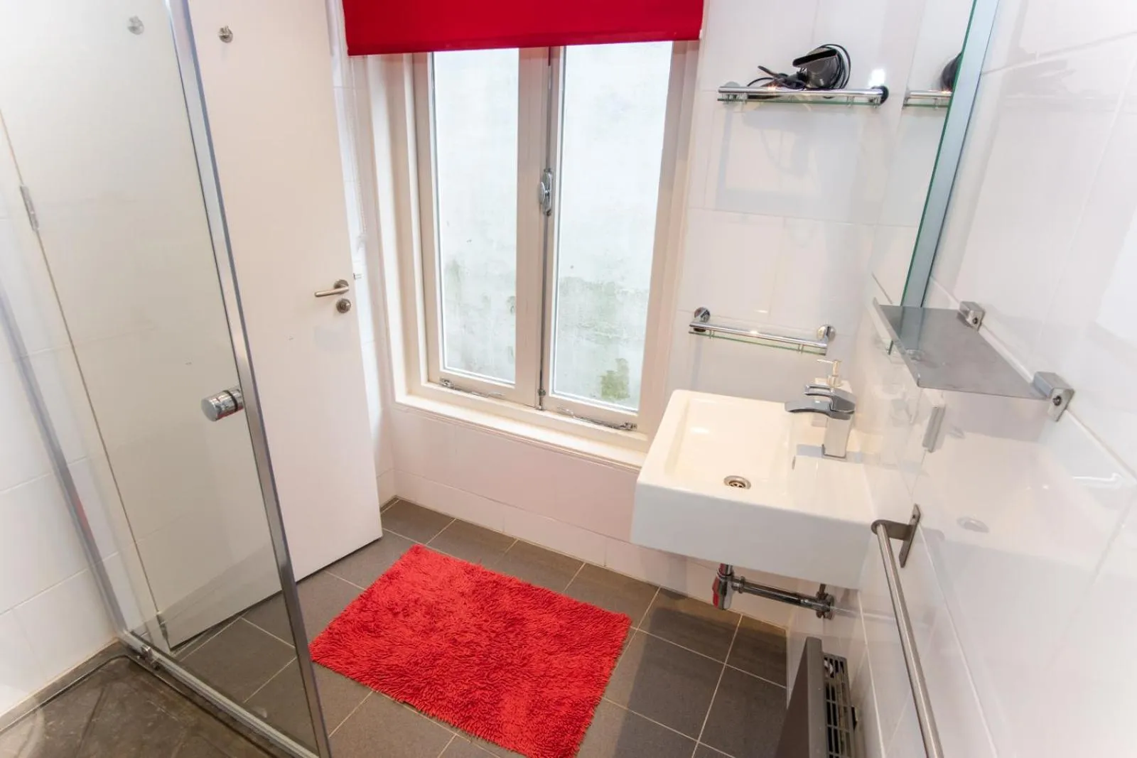 Bathroom in Mercedes Bed&Breakfast Amsterdam