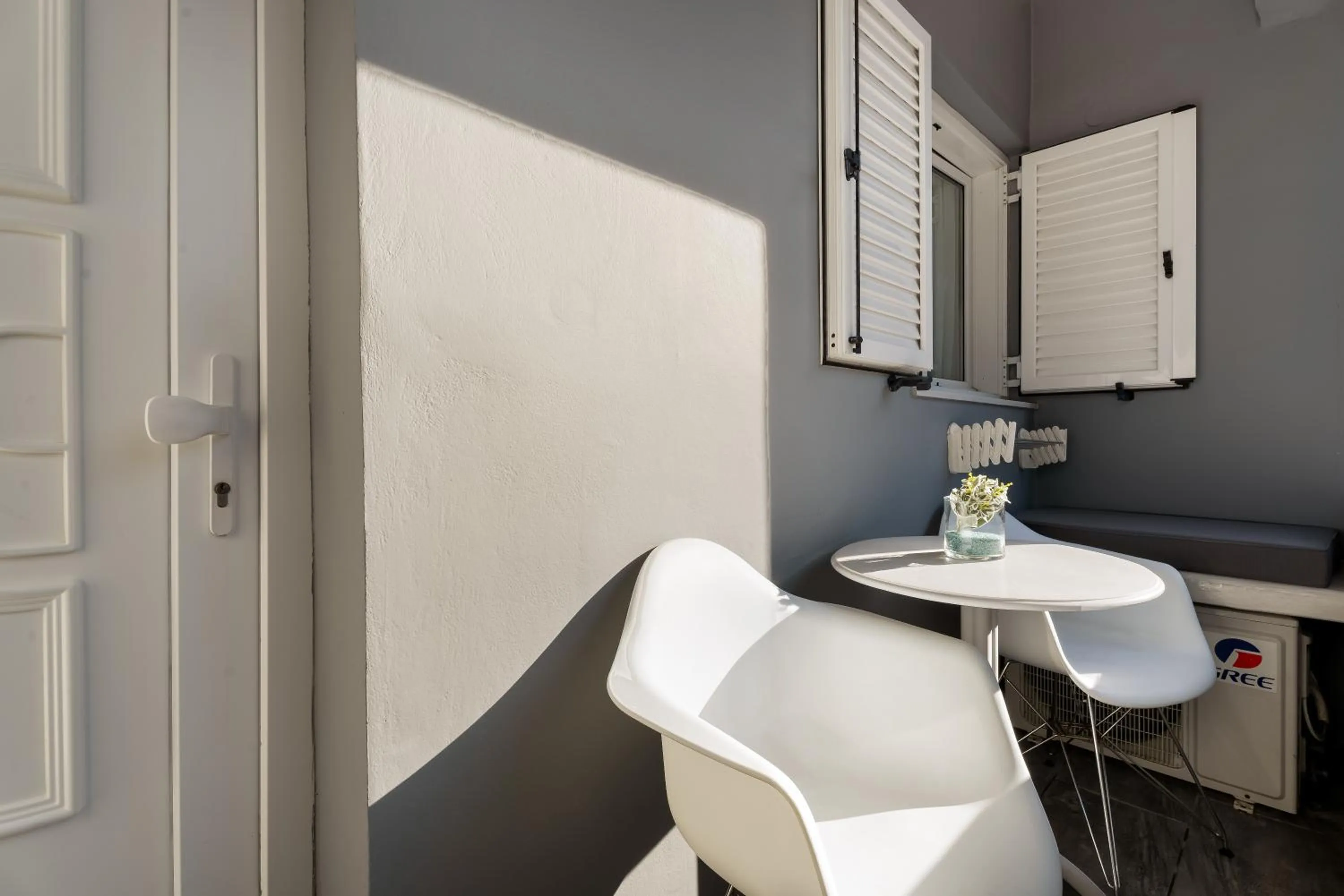 Balcony/Terrace in Oasis Hotel