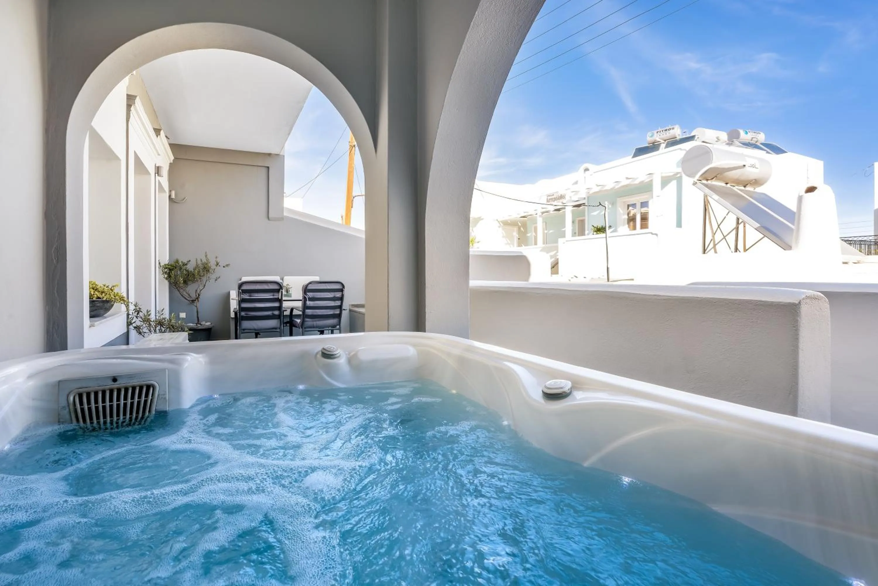 Hot Tub in Oasis Hotel