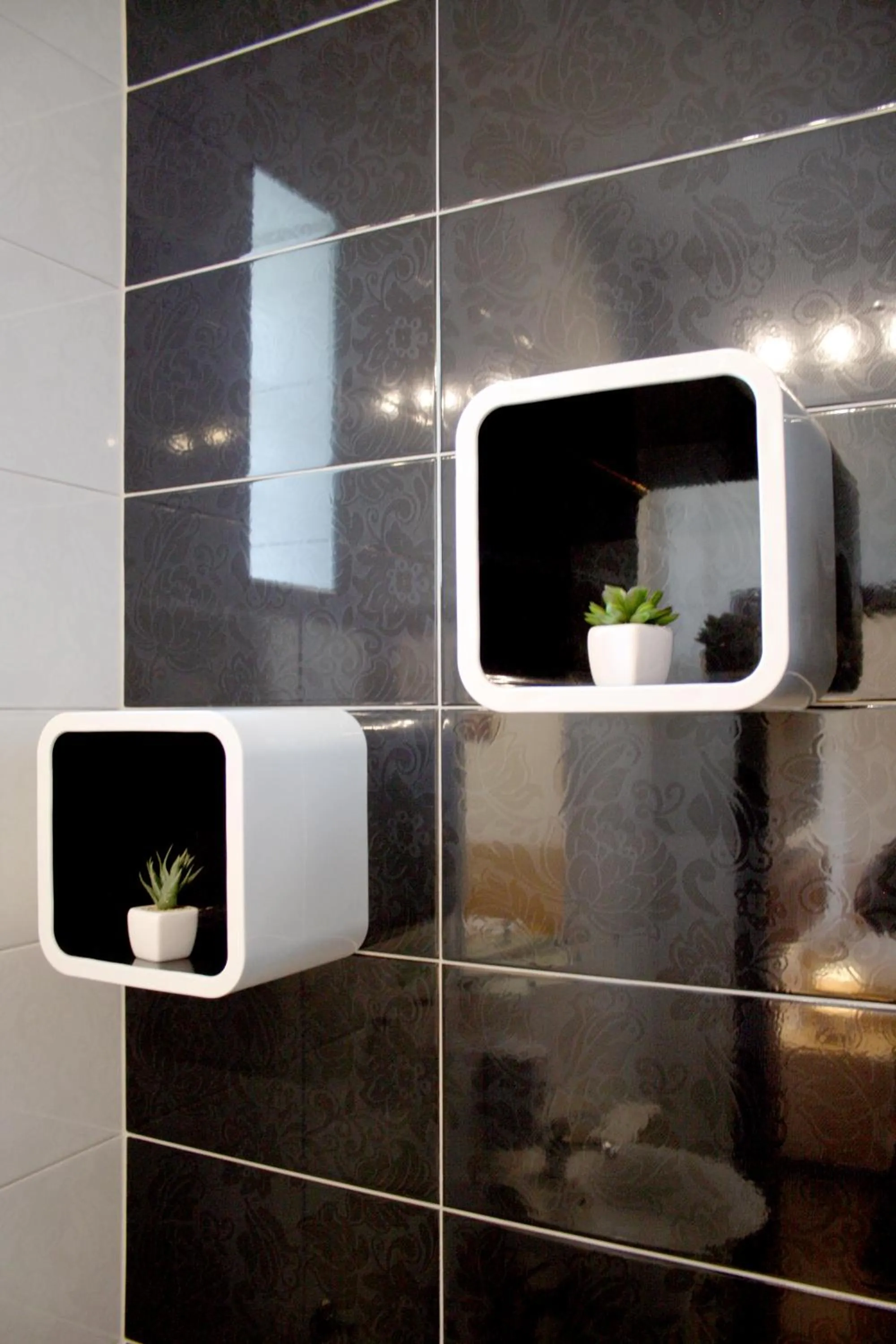 Shower in Rooms Fitea